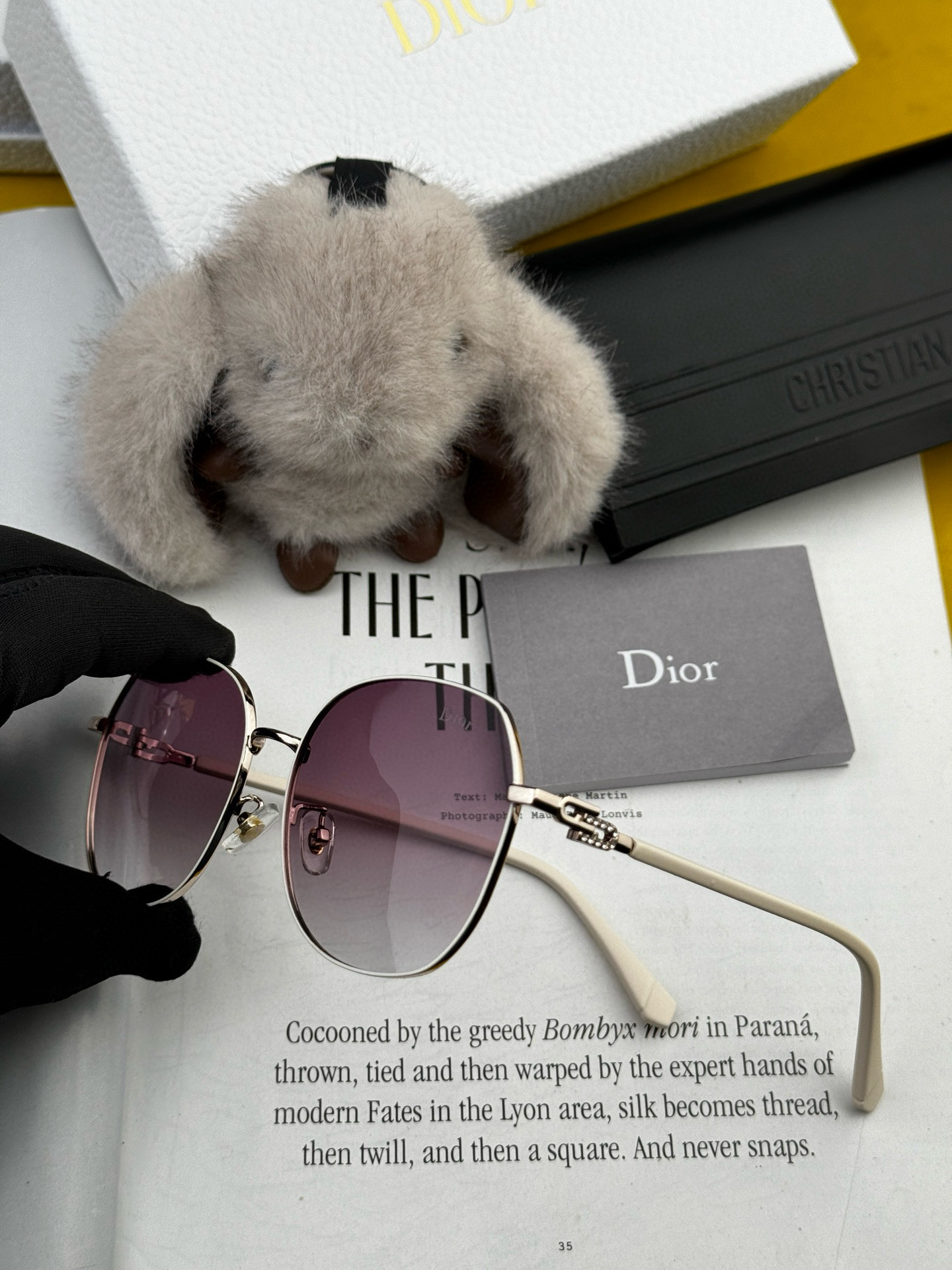   【DIOR】2025新款潮流爆款 时尚方框太阳镜 佩戴舒适 网红潮款墨镜  女士高清加厚偏光太阳镜🕶
