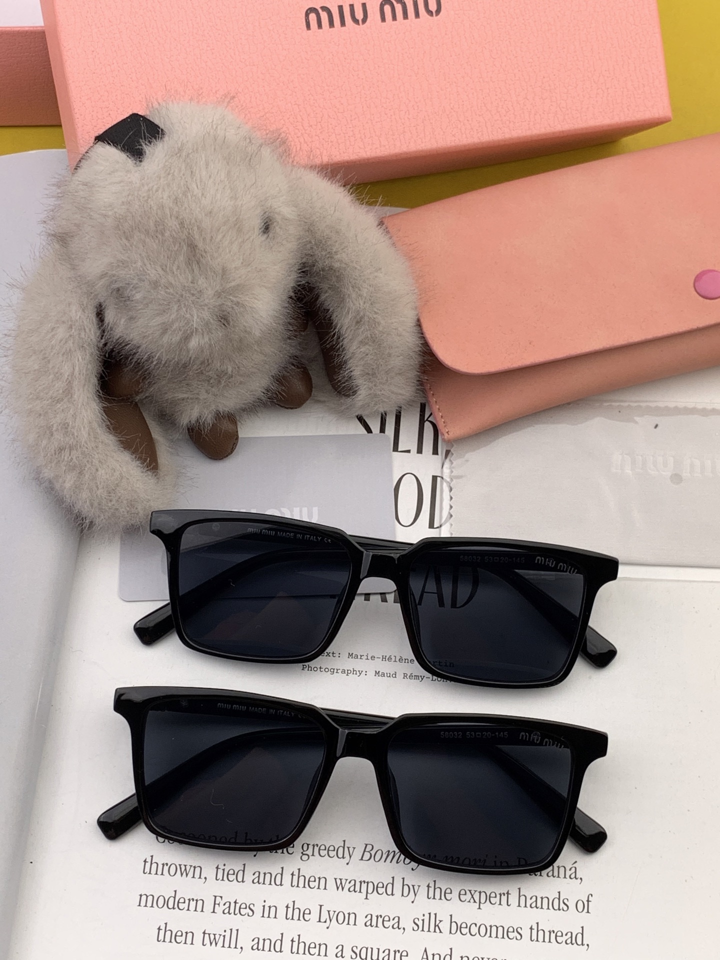   MIUMIU/缪缪🖇🖇2025开春新款🌟闪耀新款璀璨登台 ❤❤太阳镜潮品 精致个性设计简约时尚 专柜