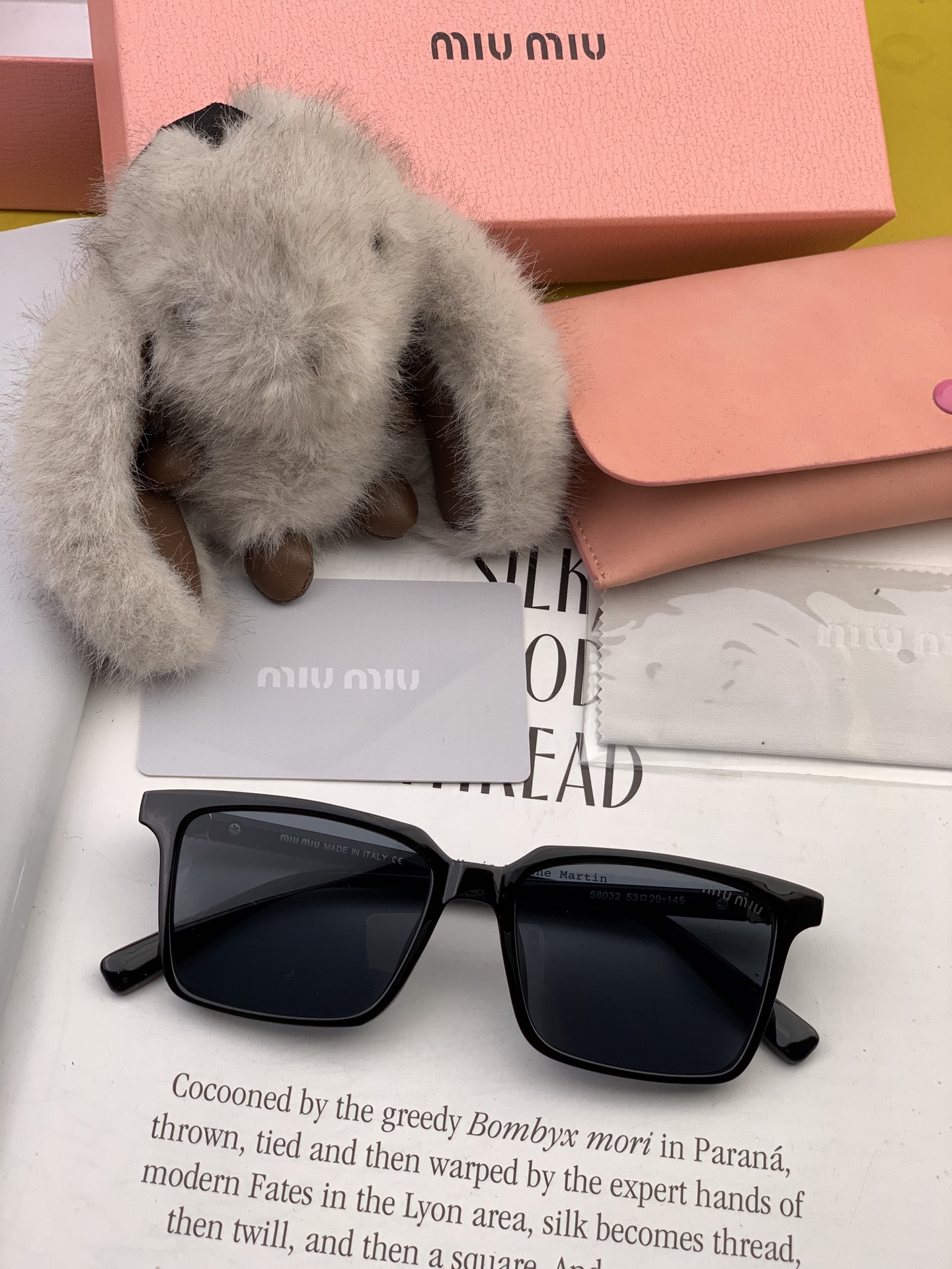  MIUMIU/缪缪🖇🖇2025开春新款🌟闪耀新款璀璨登台 ❤❤太阳镜潮品 精致个性设计简约时尚 专柜