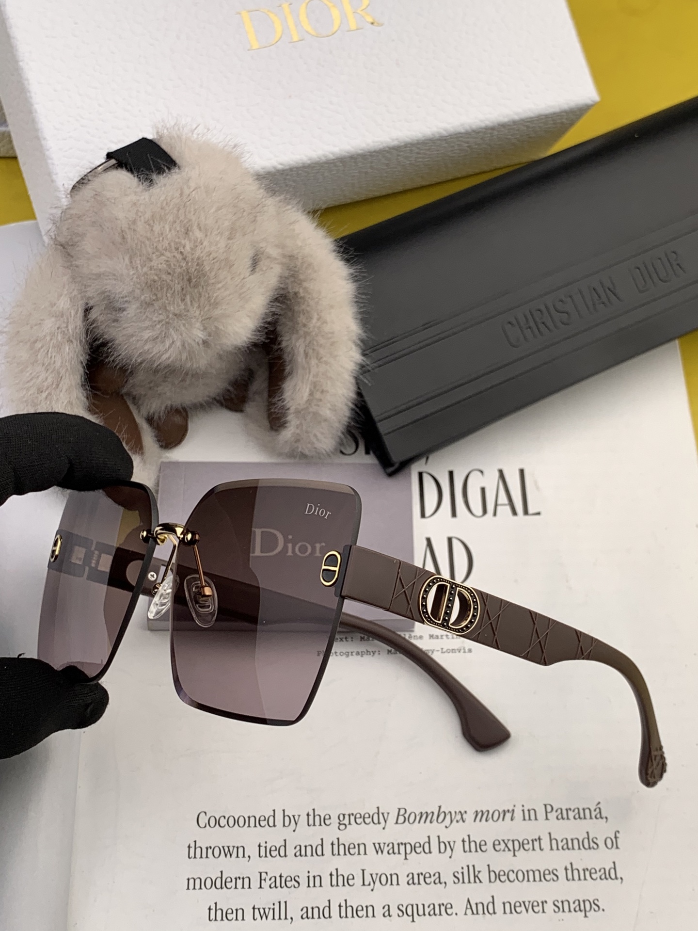 🔺 【DIOR-迪奥】2025开春新款 潮流爆款 时尚方框太阳镜 高品质 佩戴舒适 网红潮款墨镜 型号：