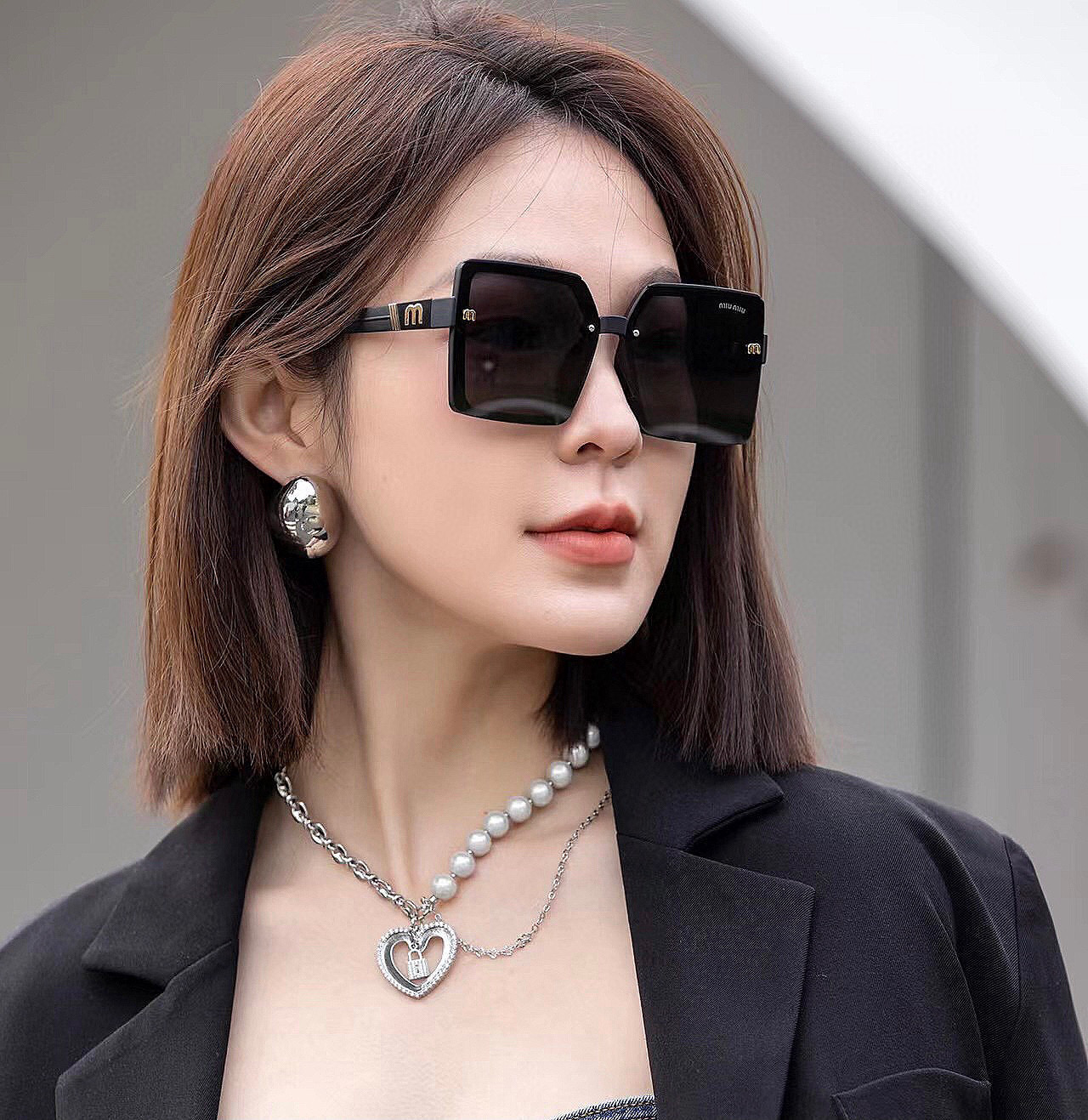NO:247505,[Miao Miao TR polarized sunglasses] 2025 new spring model trendy fashion square polarized sunglasses high quality comfortable to wear Internet celebrity trendy sunglasses women's high-definition polarized sunglasses high-quality TR frame model MM1405 glasses sunglasses, glasses, glasses19860909【缪缪 TR偏光太阳镜】2025开春新款 潮流爆款 时尚方框偏光太阳镜 高品质 佩戴舒适 网红潮款墨镜 女士高清偏光太阳镜 高品质TR镜框 型号MM1405眼镜墨镜太阳镜,眼镜,glasses