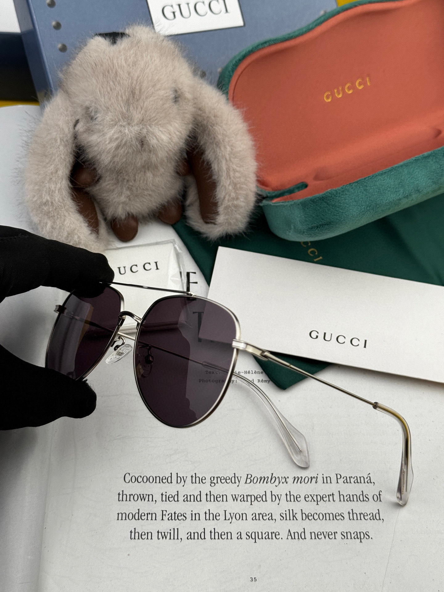   Gucci 。  高品质男女款墨镜   👍 进口宝丽来偏光镜片  。蛤蟆镜 开车钓鱼都可 。百搭显瘦