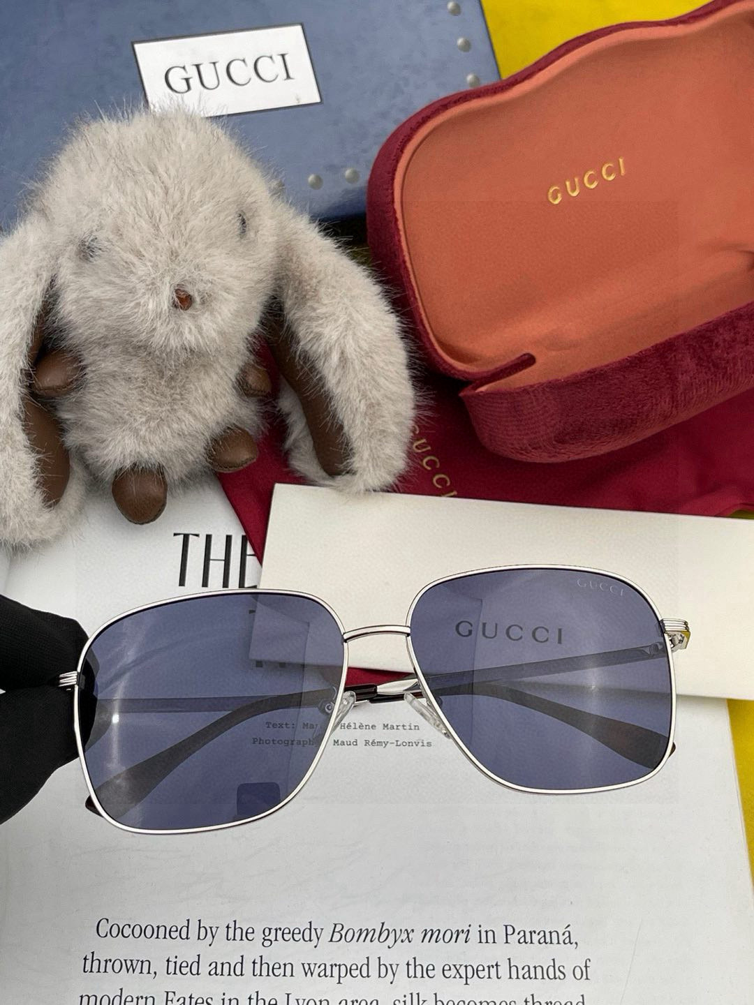   Gucci 。  高品质男女款墨镜   👍 进口宝丽来偏光镜片  。蛤蟆镜 开车钓鱼都可 。百搭显瘦