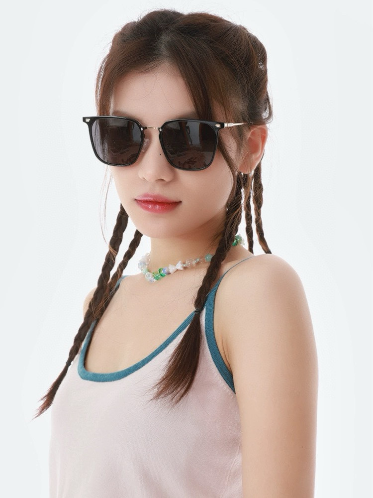    Gucci古奇 新款连体驶驾镜墨镜出行必众备多明星同款 太阳镜 男女太士阳镜飞行  型号：G819