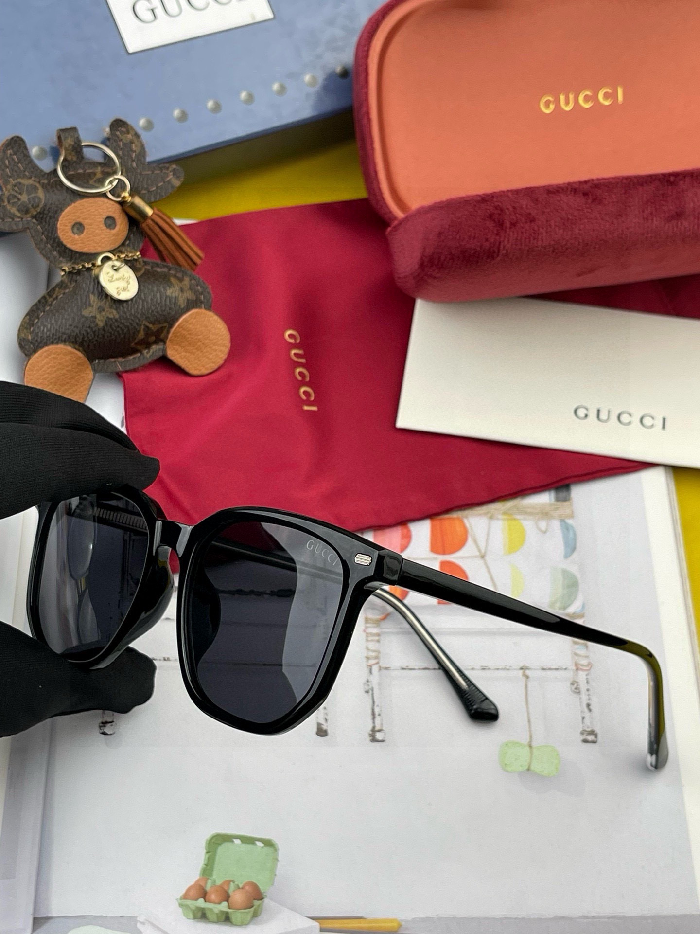  🔺GUCCI🔻古驰 GG方框太阳镜 完美品质 🎓独特设计  适合各种脸型 亮相时装周 超时尚百搭 实物