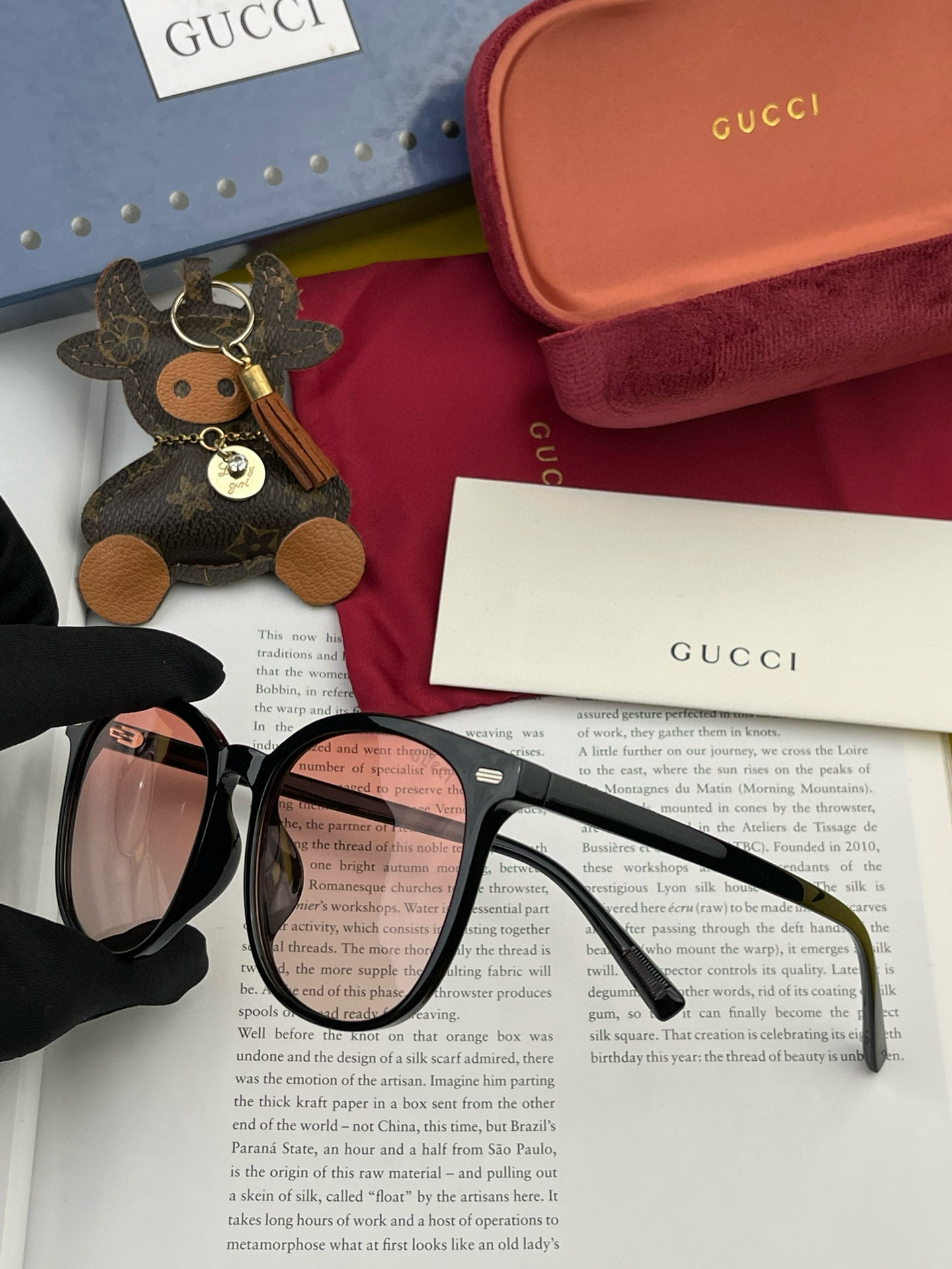   【TR偏光系列】Gucci   经典的圆框设计，情侣款不挑脸型，无论搭配大衣还是连衣裙都非常显气质偏