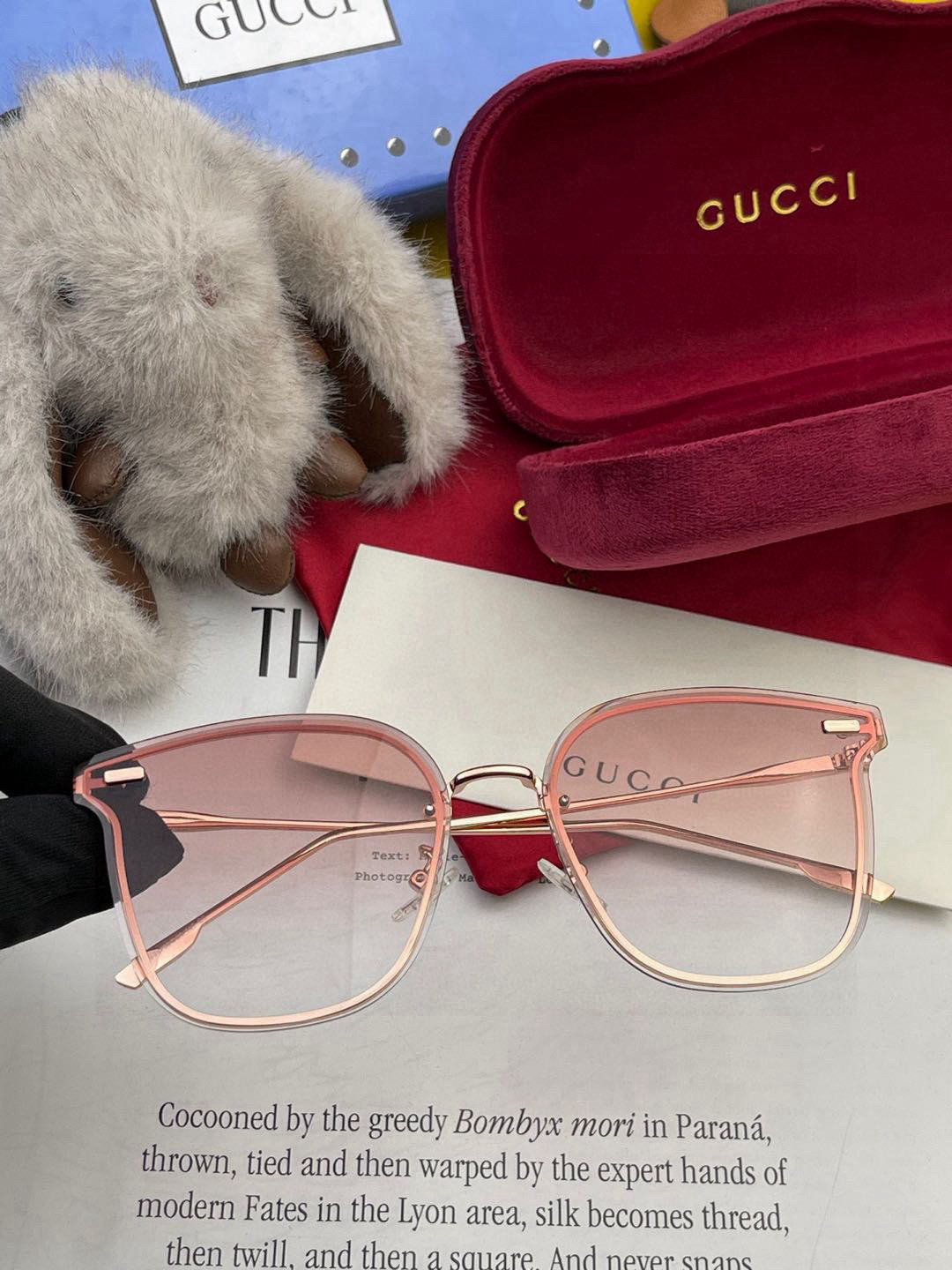  🔺 【GUCCI】2025开春新款 潮流爆款 时尚方框太阳镜 高品质 佩戴舒适 网红潮款墨镜 型号：G