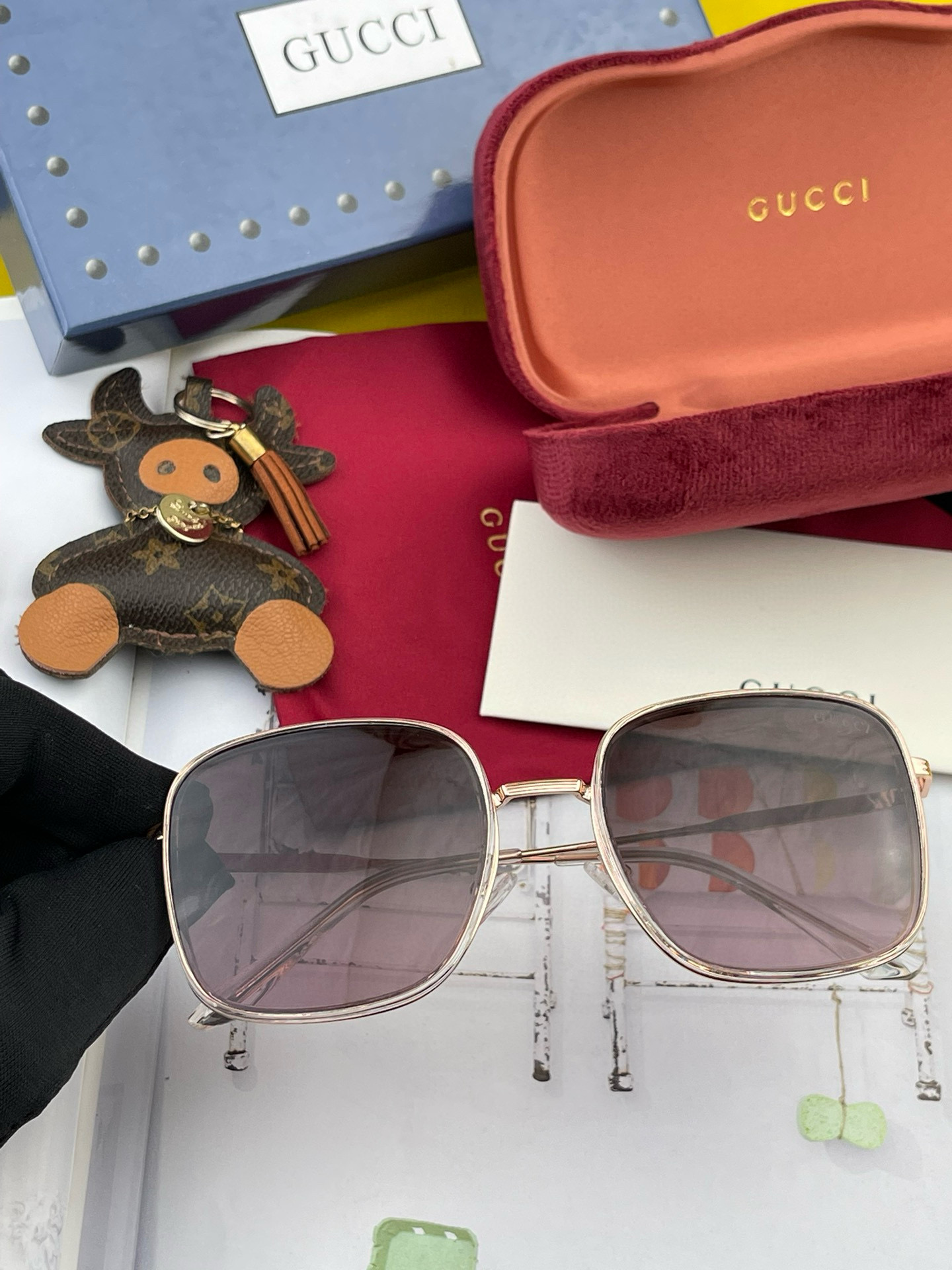 🔺 【GUCCI-偏光太阳镜】2025开春新款 潮流爆款 时尚方框偏光太阳镜 高品质 佩戴舒适 网红潮款