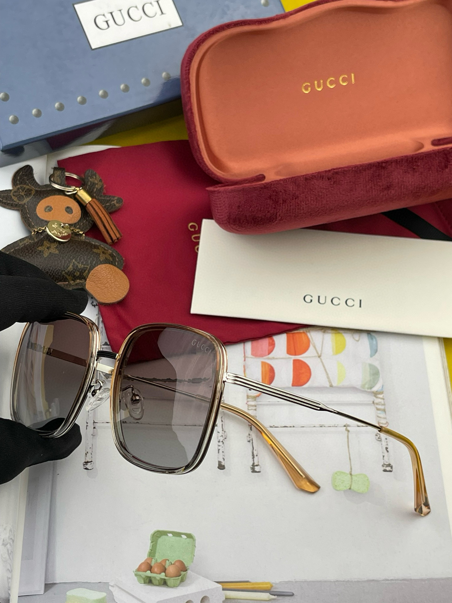 🔺 【GUCCI-偏光太阳镜】2025开春新款 潮流爆款 时尚方框偏光太阳镜 高品质 佩戴舒适 网红潮款