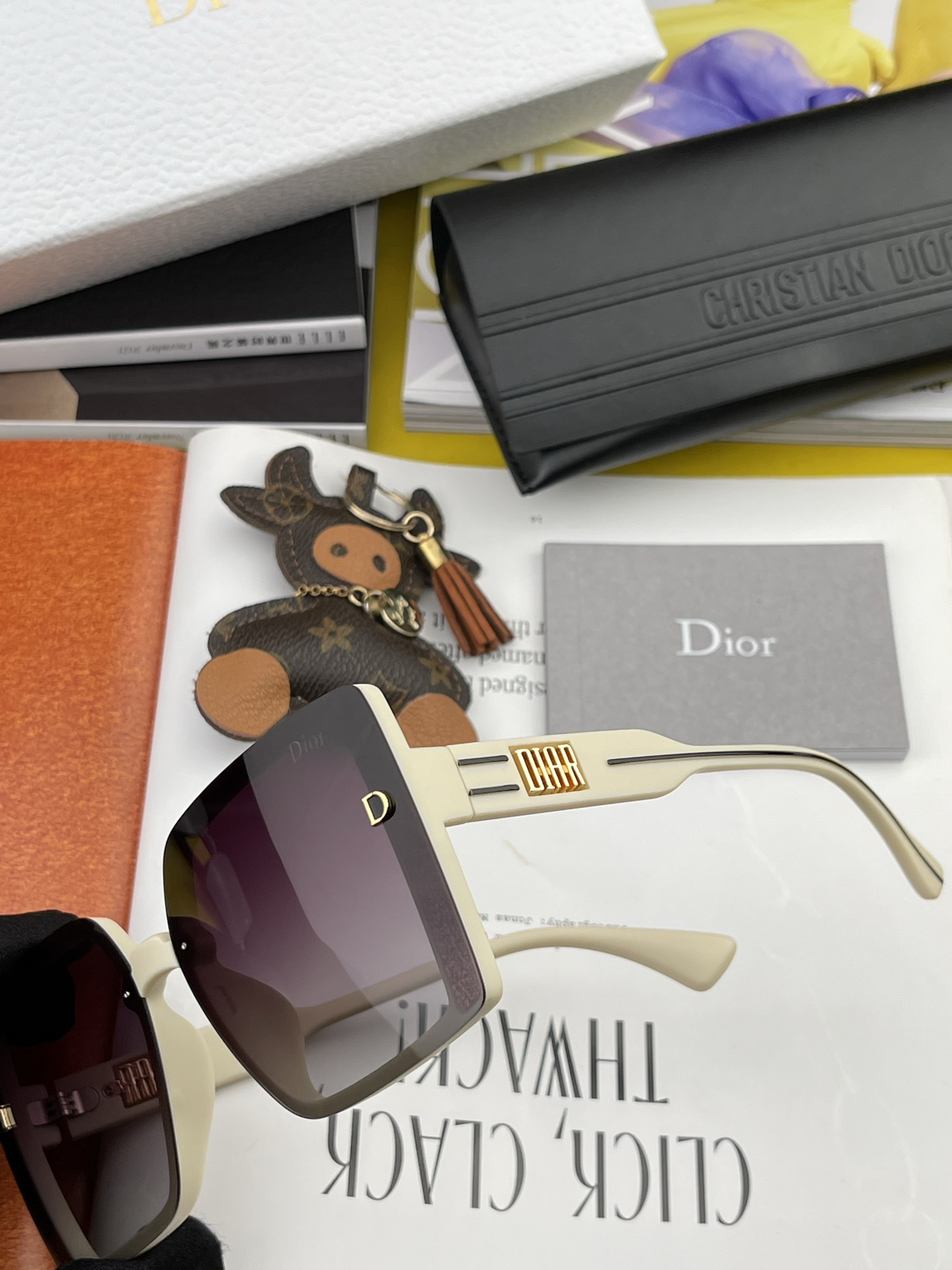 🔺 【DIOR-迪奥】2025开春新款 潮流爆款 时尚方框偏光太阳镜 高品质 佩戴舒适 网红潮款墨镜 型