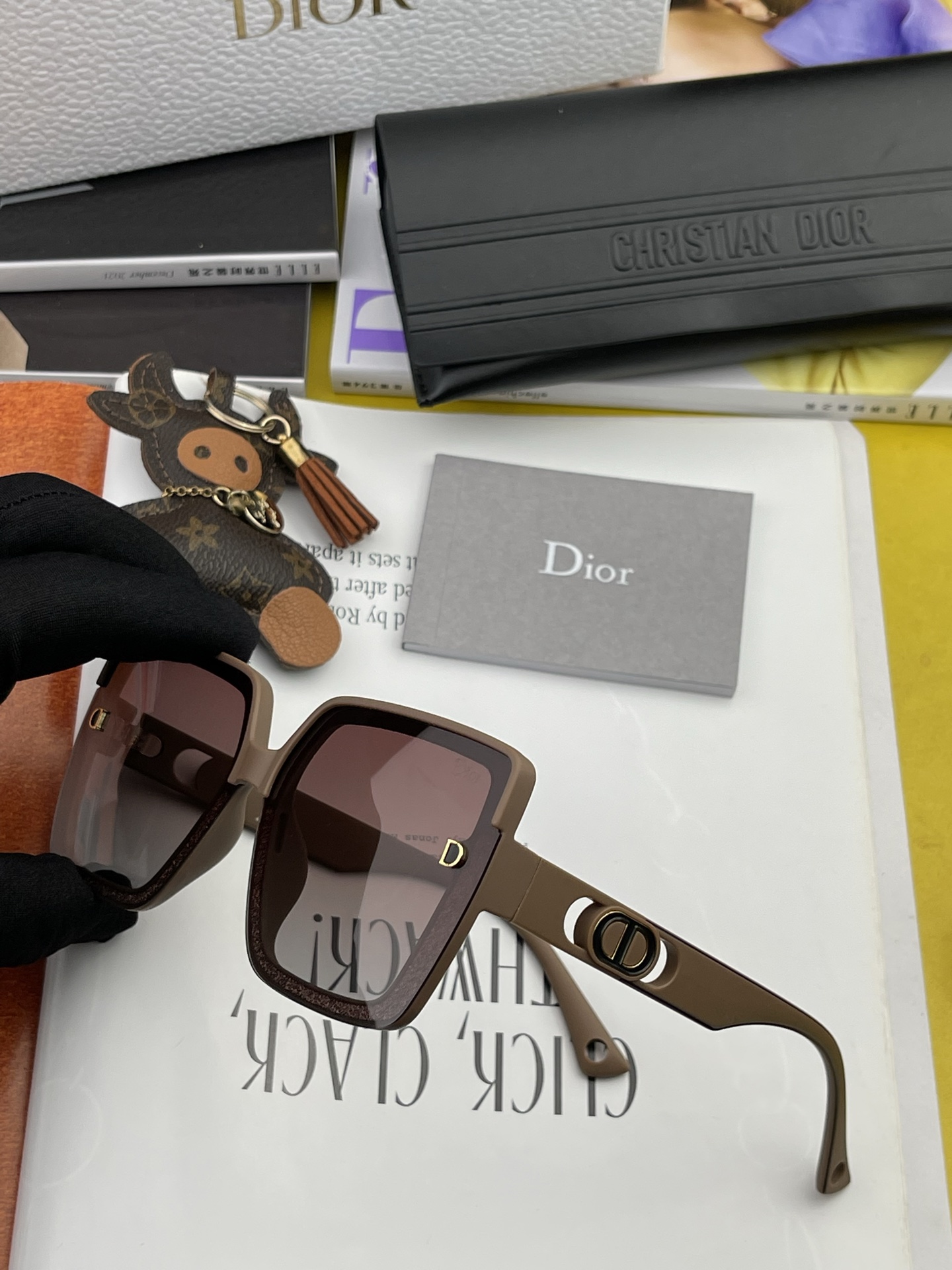  🔺 【DIOR-迪奥】2025开春新款 潮流爆款 时尚方框偏光太阳镜 高品质 佩戴舒适 网红潮款墨镜 