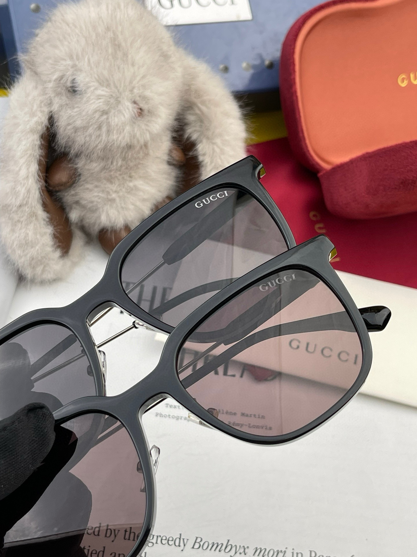 🔺 【GUCCI】2025开春新款 潮流爆款 时尚方框偏光太阳镜 高品质 佩戴舒适 网红潮款墨镜 女士高