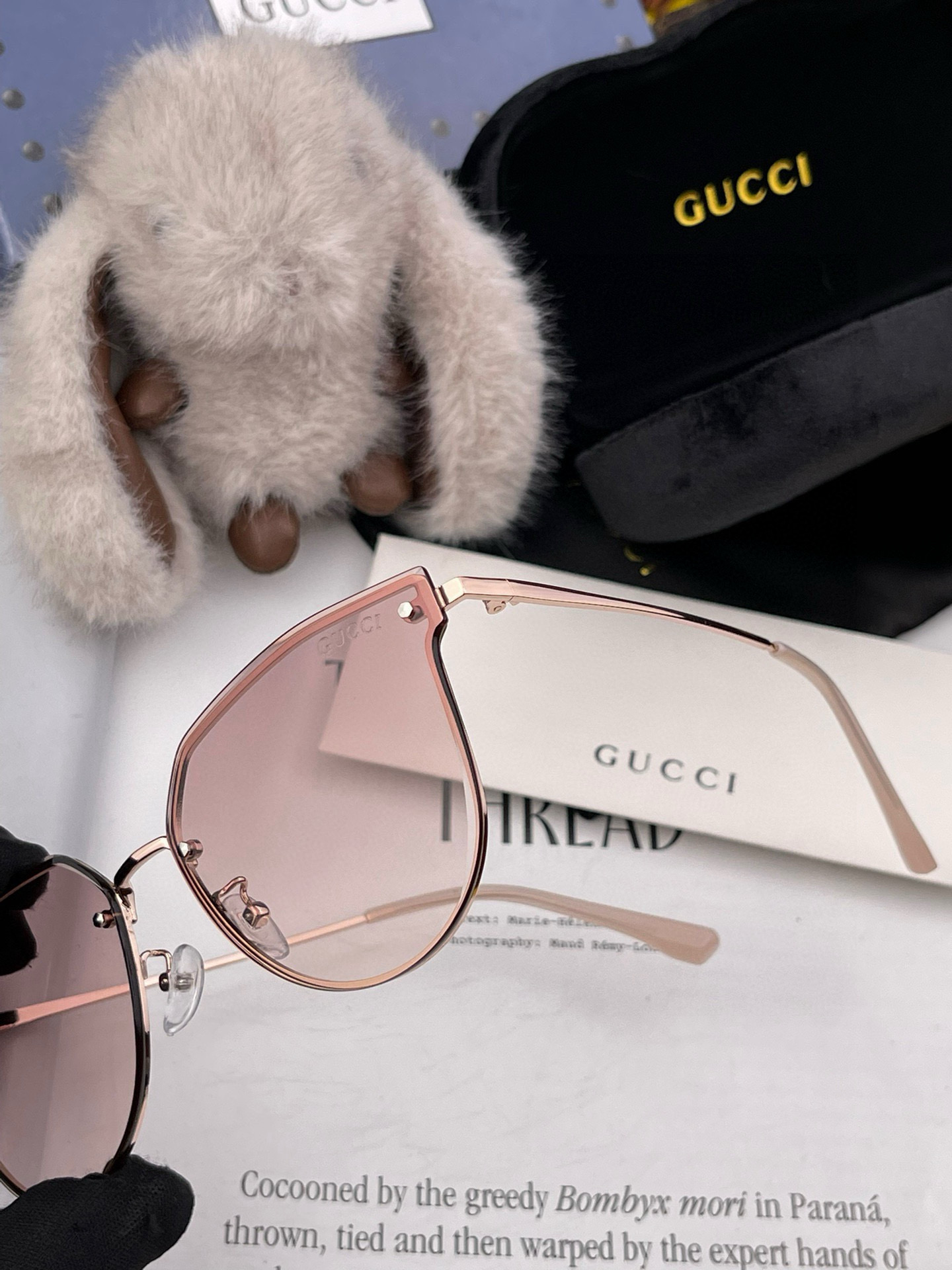   GUCCI 2025开春新款 最新款无框太阳镜 各路网红纷纷带起气场满分‼️ 俏皮甜美.上脸效果更佳