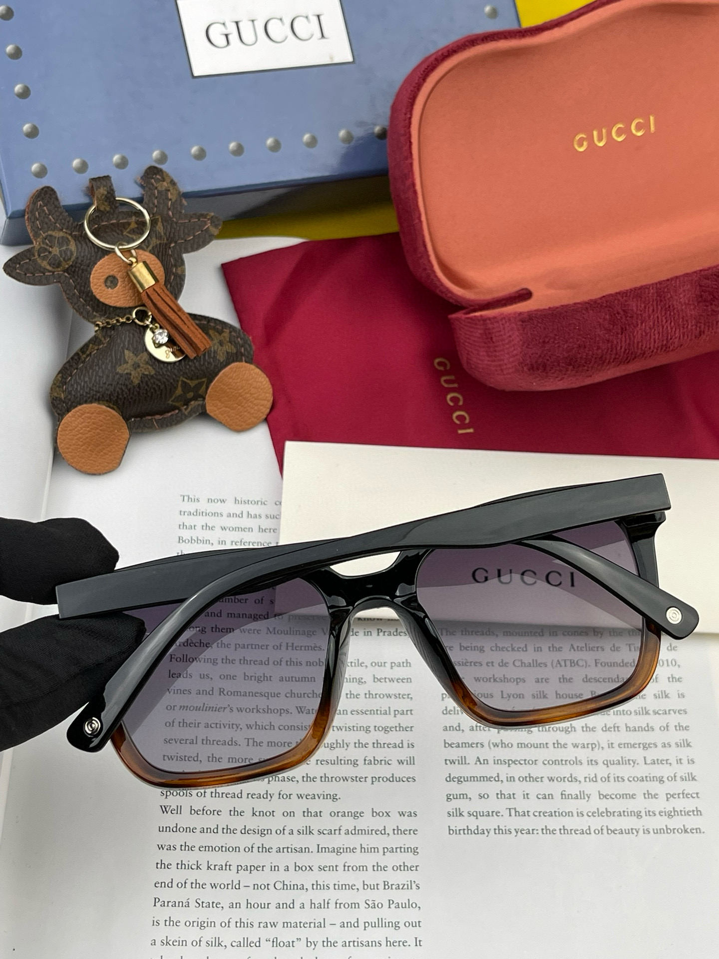 🔺 【GUCCI】2025开春新款 潮流爆款 时尚方框偏光太阳镜 高品质 佩戴舒适 网红潮款墨镜 女士高