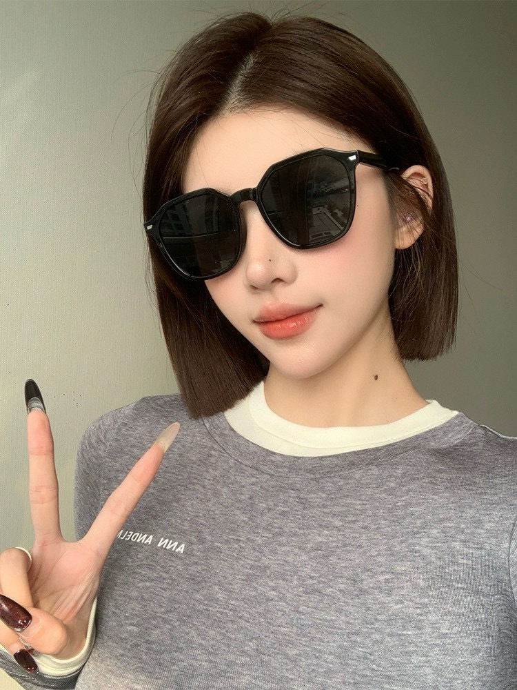   Gucci古奇 新款连体驶驾镜墨镜出行必众备多明星同款 太阳镜 男女太士阳镜飞行  型号：G6358