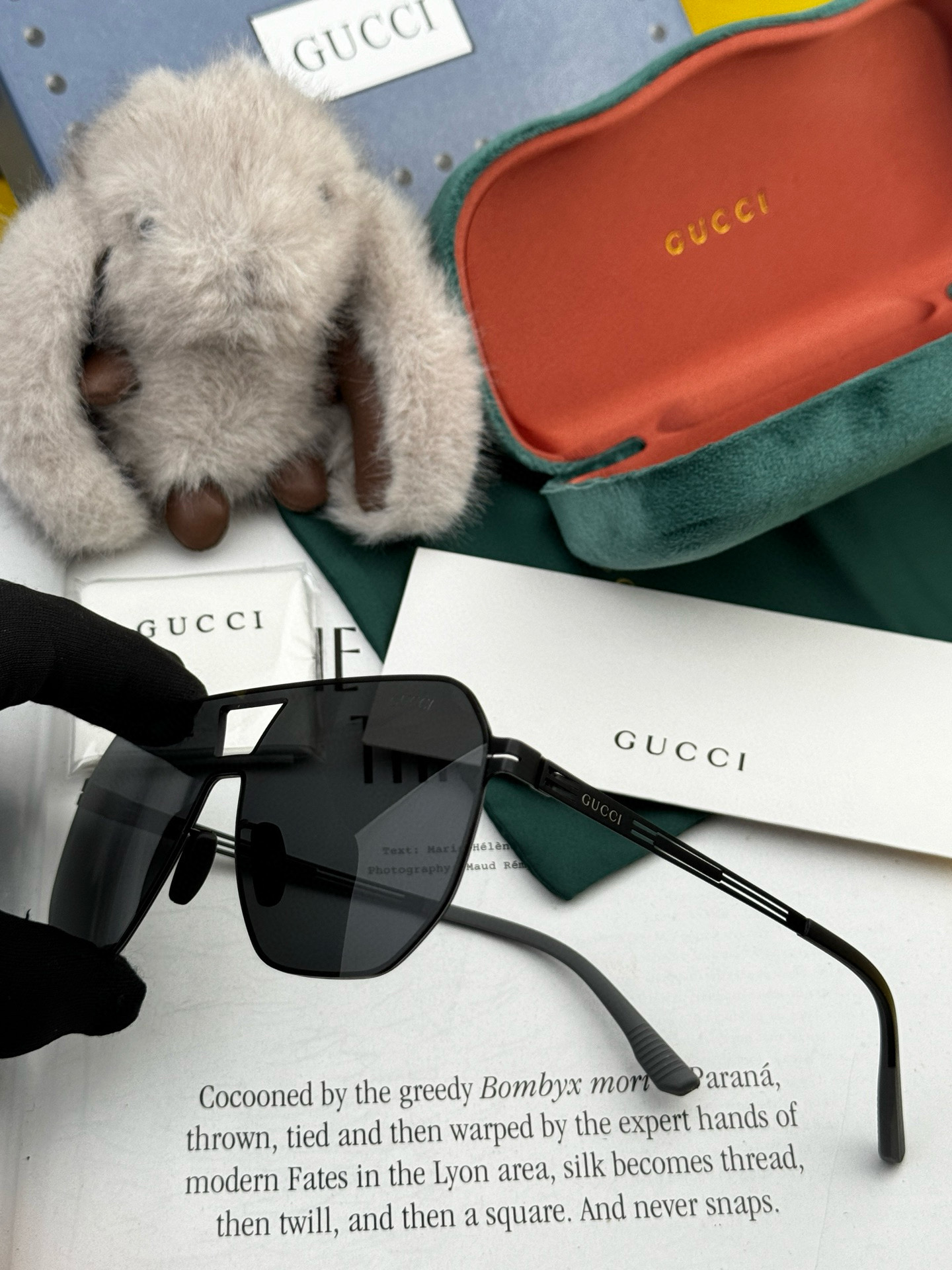 ♦️ GUCCI 2025新款男女情侣款太阳镜多边形墨镜iP电镀永不褪色 超轻超有弹性整幅眼镜无螺丝重要