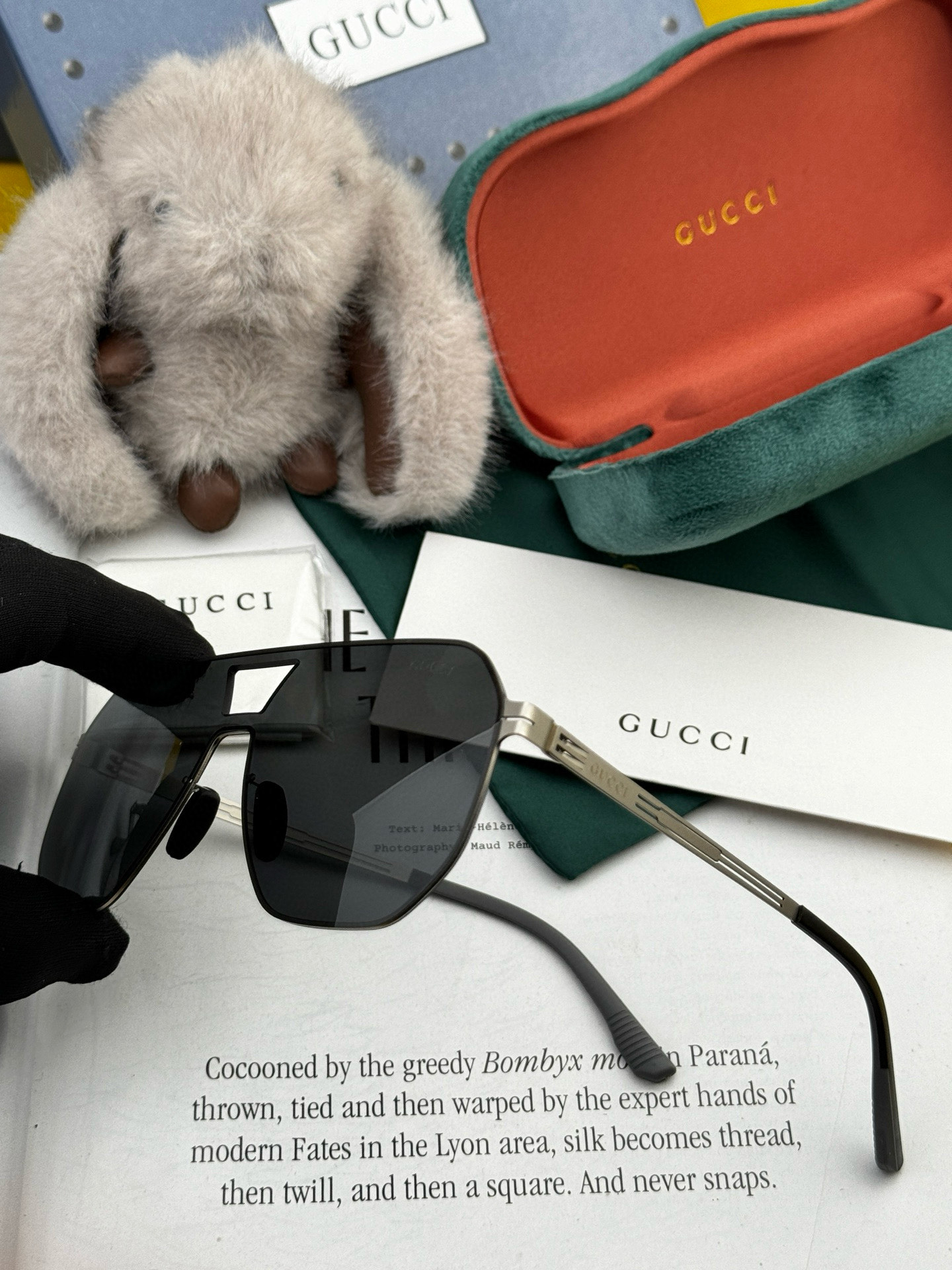 ♦️ GUCCI 2025新款男女情侣款太阳镜多边形墨镜iP电镀永不褪色 超轻超有弹性整幅眼镜无螺丝重要
