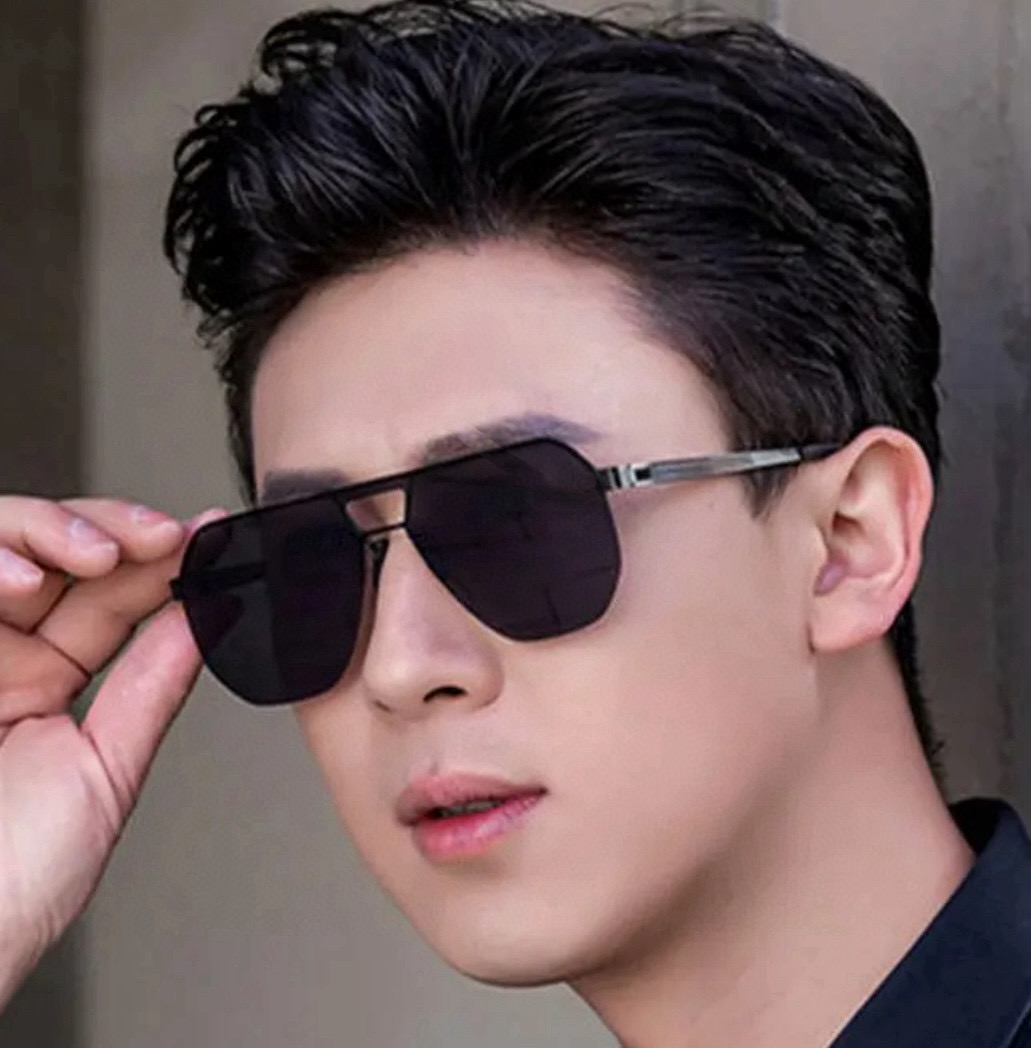 ♦️ GUCCI 2025新款男女情侣款太阳镜多边形墨镜iP电镀永不褪色 超轻超有弹性整幅眼镜无螺丝重要