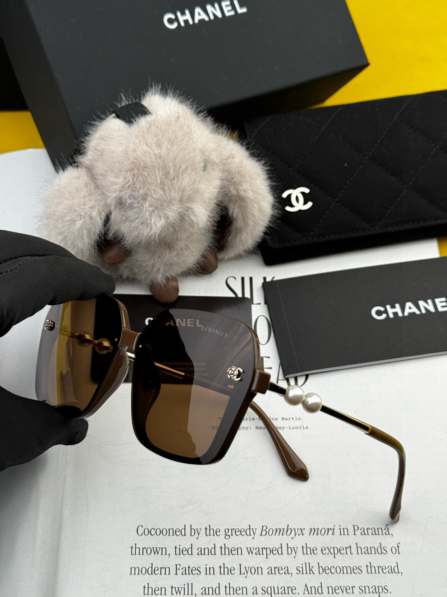 🔺CHANEL🔻2025官方早春新款，众多明星同款色香奈儿‼️‼️新款珍珠大框偏光墨镜 ，🌈🌈宝丽来超清