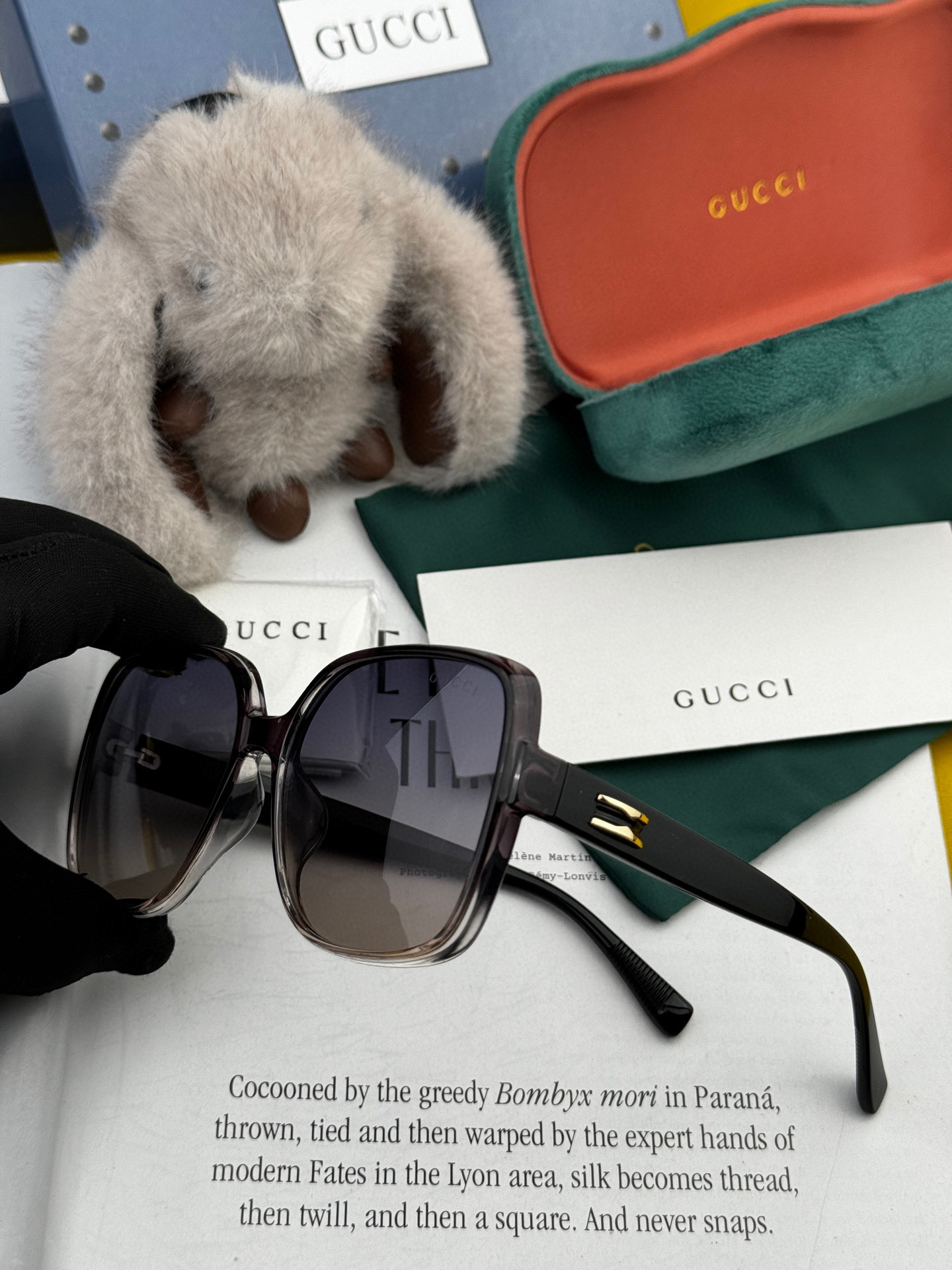   【GUCCI】2025新款潮流爆款 时尚方框太阳镜 佩戴舒适 网红潮款墨镜  女士高清加厚偏光太阳镜