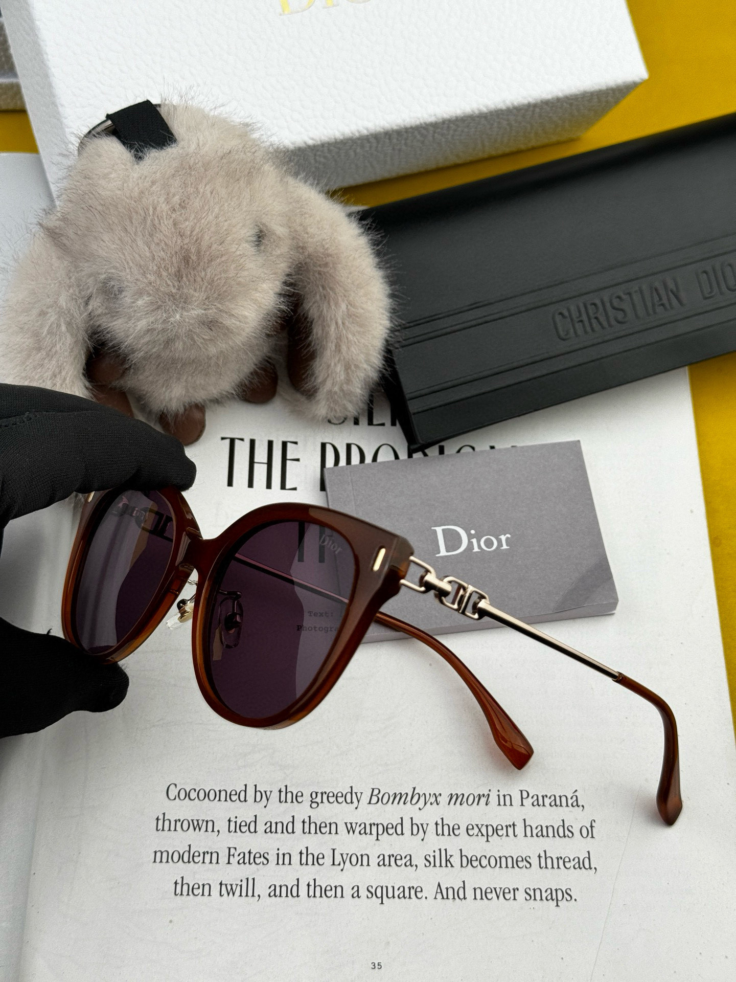   🔺 【DIOR-迪奥】2025开春新款 潮流爆款 时尚圆框偏光太阳镜 高品质 佩戴舒适 网红潮款墨镜