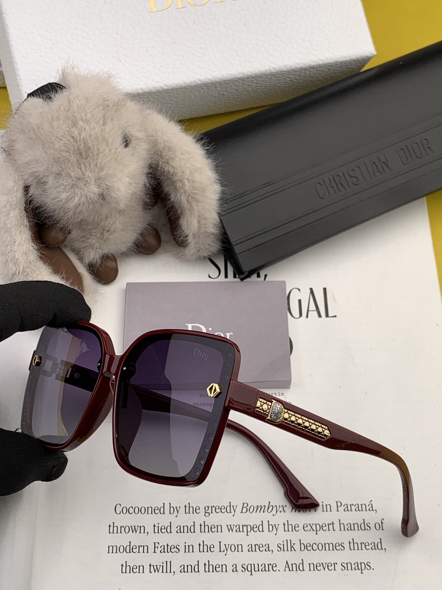 🔺 【DIOR-迪奥】2025开春新款 潮流爆款 时尚方框偏光太阳镜 高品质 佩戴舒适 网红潮款墨镜 型