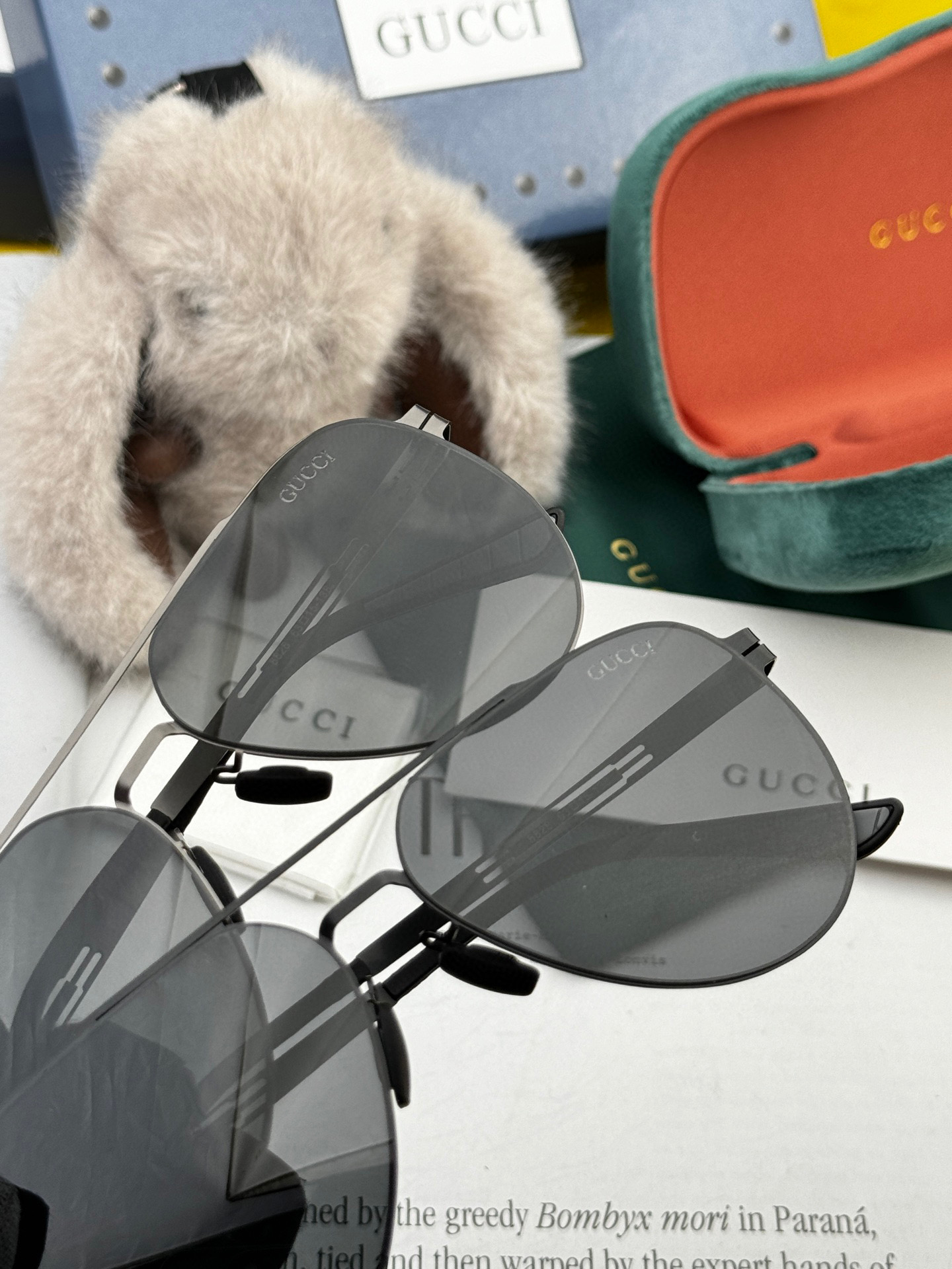 ♦️ GUCCI 2025新款男女情侣款太阳镜多边形墨镜iP电镀永不褪色 超轻超有弹性整幅眼镜无螺丝重要