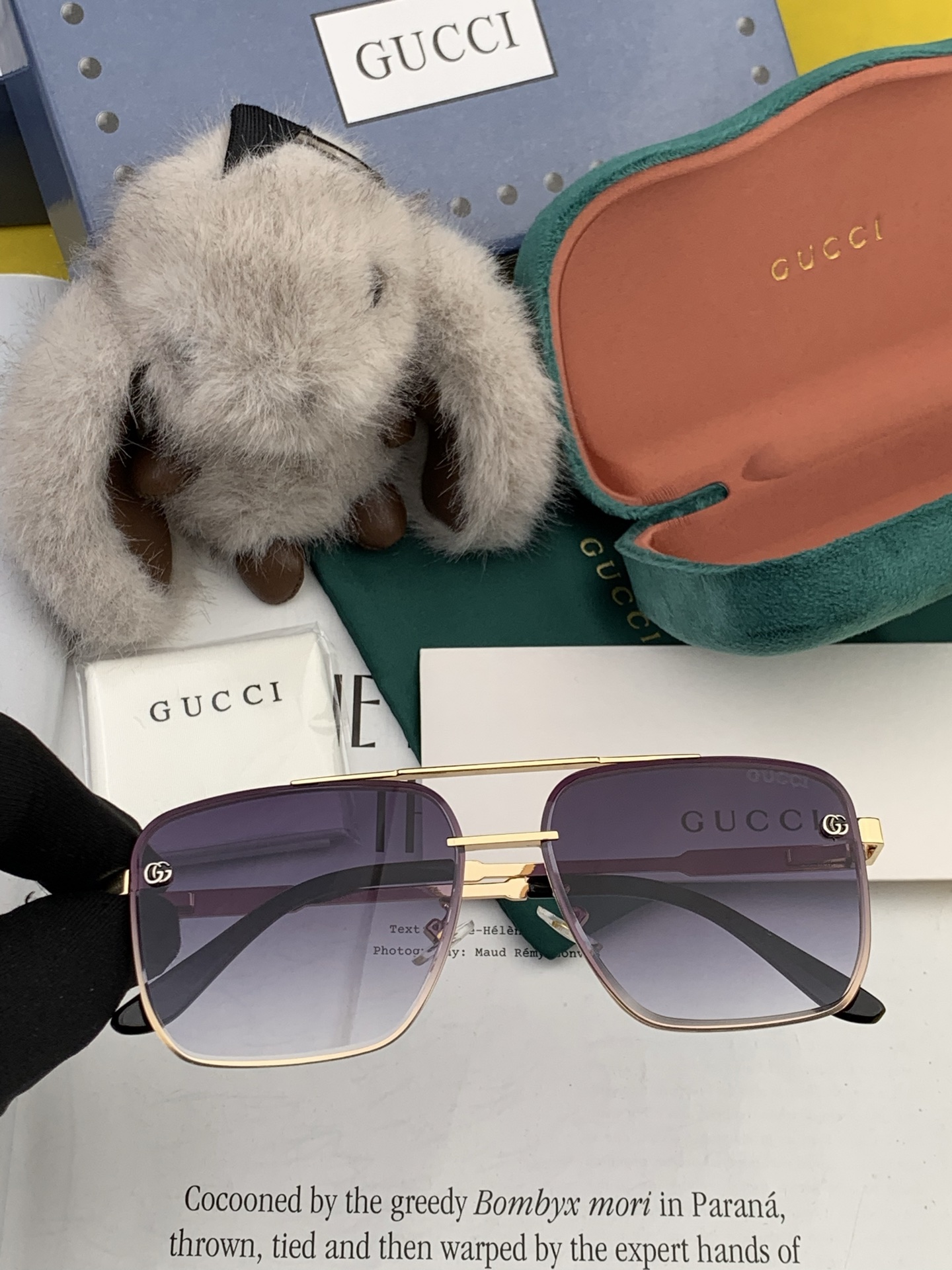   Gucci 。  高品质男女款墨镜   。蛤蟆镜 开车钓鱼都可 。百搭显瘦墨镜韩版男士飞行员大框司机