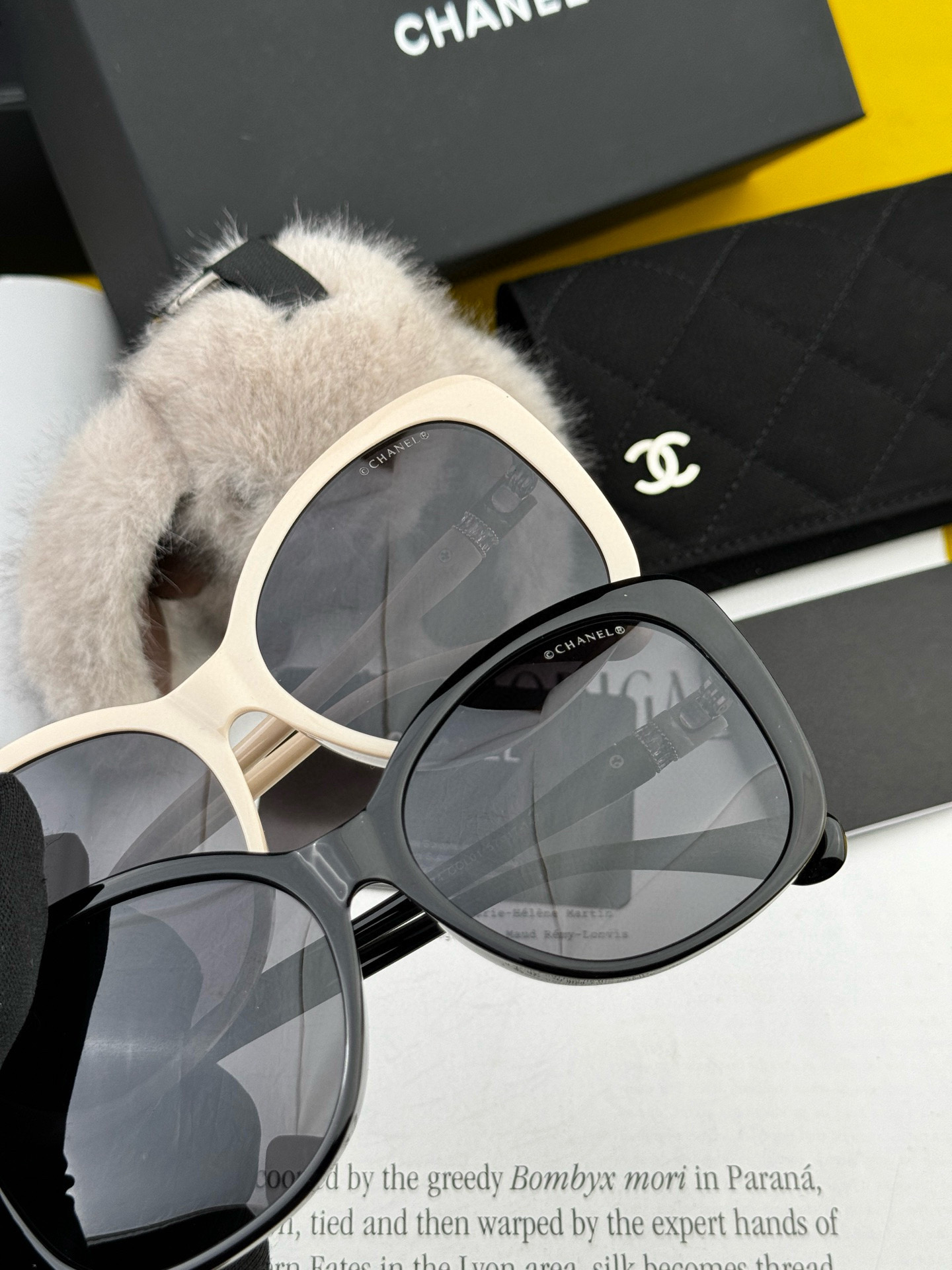   【CHANEL】香奈儿 2025新款潮流爆款 时尚方框太阳镜 佩戴舒适 网红潮款墨镜  女士高清加厚