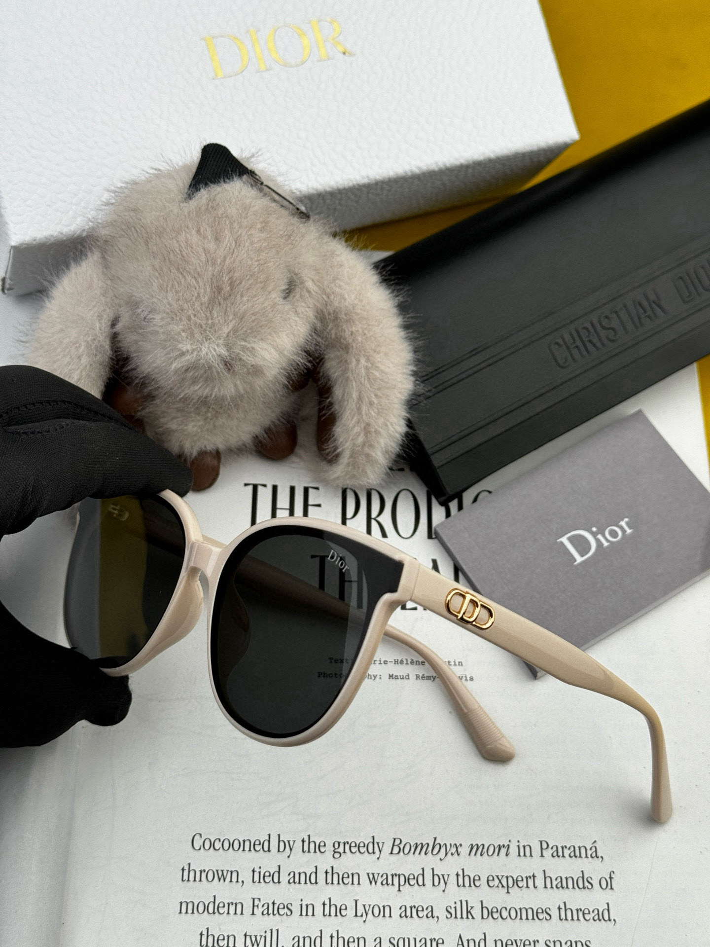【DIOR-迪奥】开春新款 潮流爆款 时尚圆框偏光太阳镜 高品质 佩戴舒适 网红潮款墨镜 型号：CD25