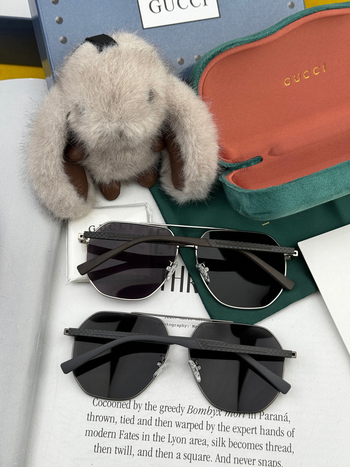   Gucci 。  高品质男女款墨镜   👍 进口宝丽来偏光镜片  。蛤蟆镜 开车钓鱼都可 。百搭显瘦