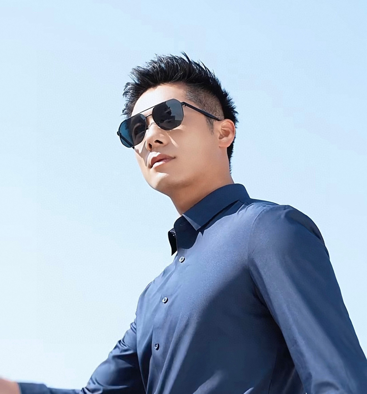   Gucci 。  高品质男女款墨镜   👍 进口宝丽来偏光镜片  。蛤蟆镜 开车钓鱼都可 。百搭显瘦