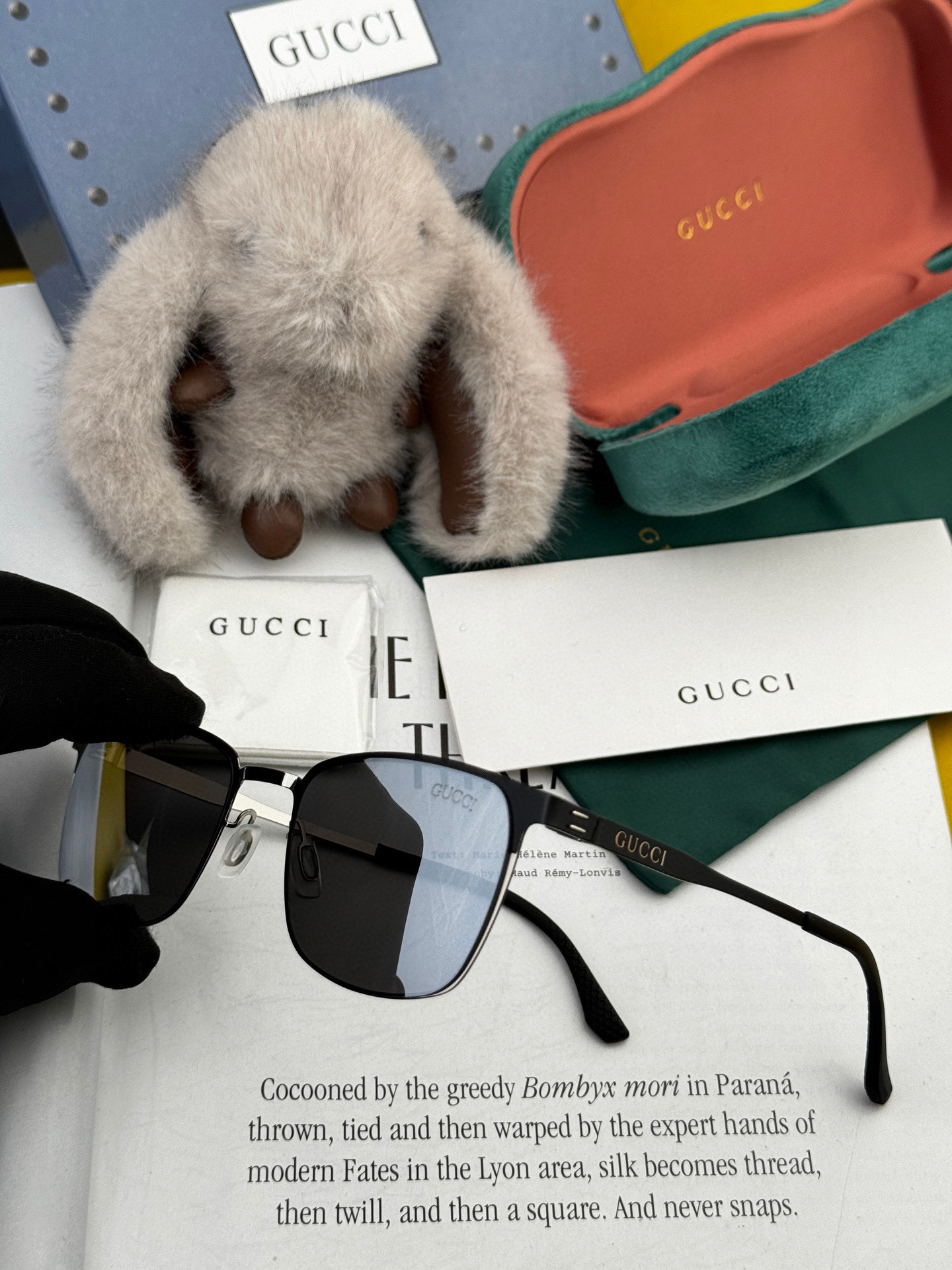 ♦️GUCCI 2025新款男女情侣款太阳镜多边形墨镜iP电镀永不褪色 超轻超有弹性整幅眼镜无螺丝重要的