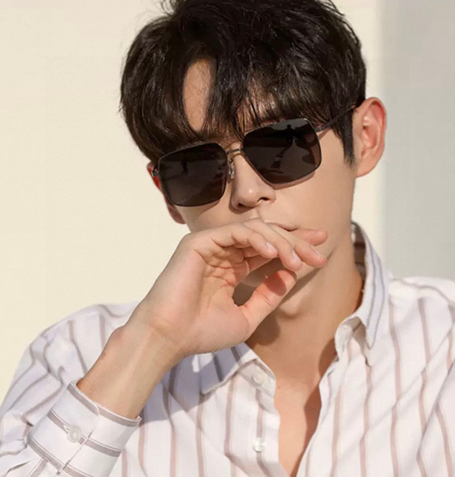        GUCCI 男款炫彩飞行员偏光太阳镜 ❤️材质：高清尼龙加厚卡槽高清偏光镜片 🌹无边框镜架
