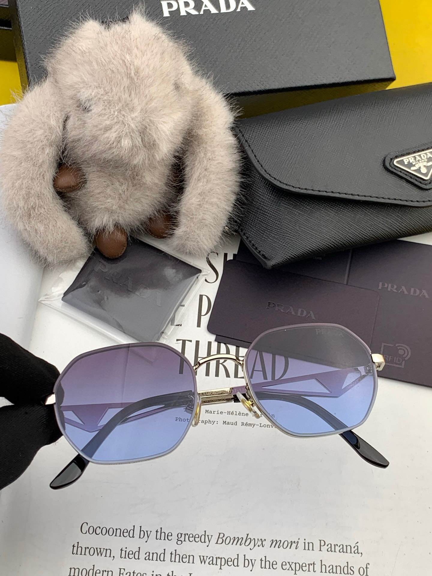 【PRADA】普拉达2025新款太阳眼镜 界级大师制造..最新 高档 潮流🐚🐚时尚百搭🌪🌪男款百搭瘦脸太