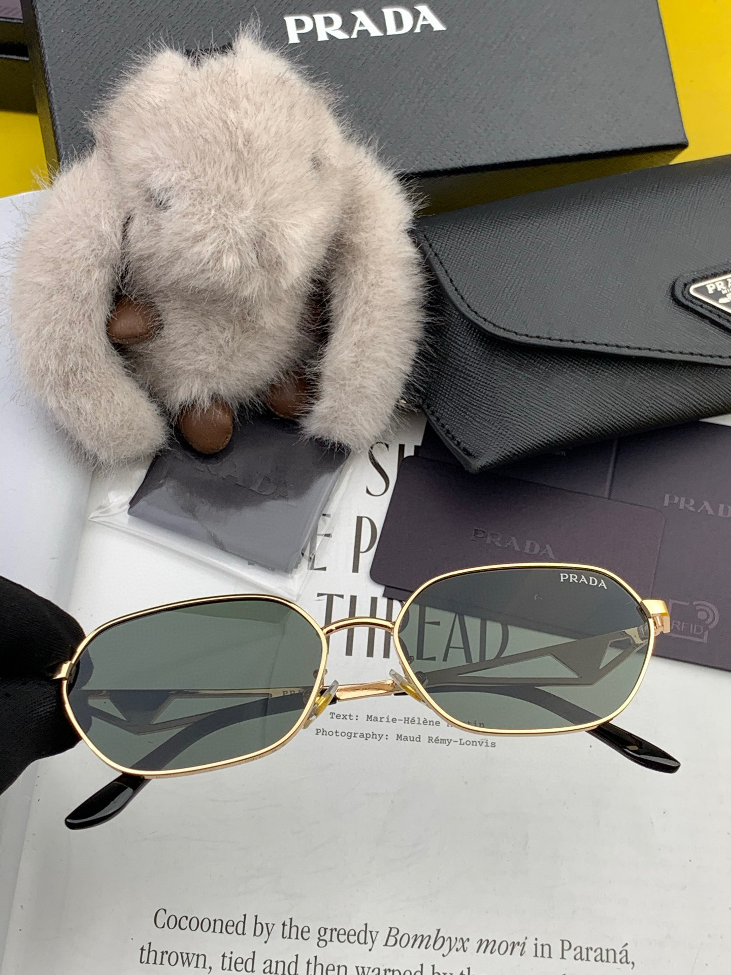 【PRADA】普拉达 2025新款太阳眼镜 界级大师制造..最新 高档 潮流🐚🐚时尚百搭🌪🌪男款百搭瘦脸