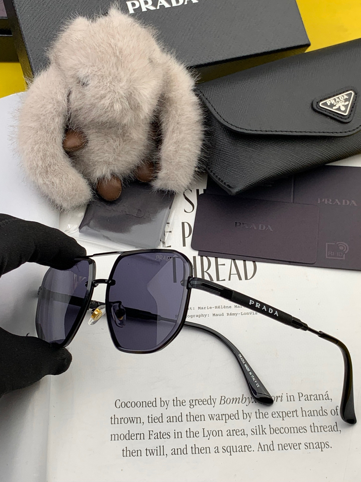 【PRADA】普拉达 2025新款太阳眼镜 界级大师制造..最新 高档 潮流🐚🐚时尚百搭🌪🌪男款百搭瘦脸