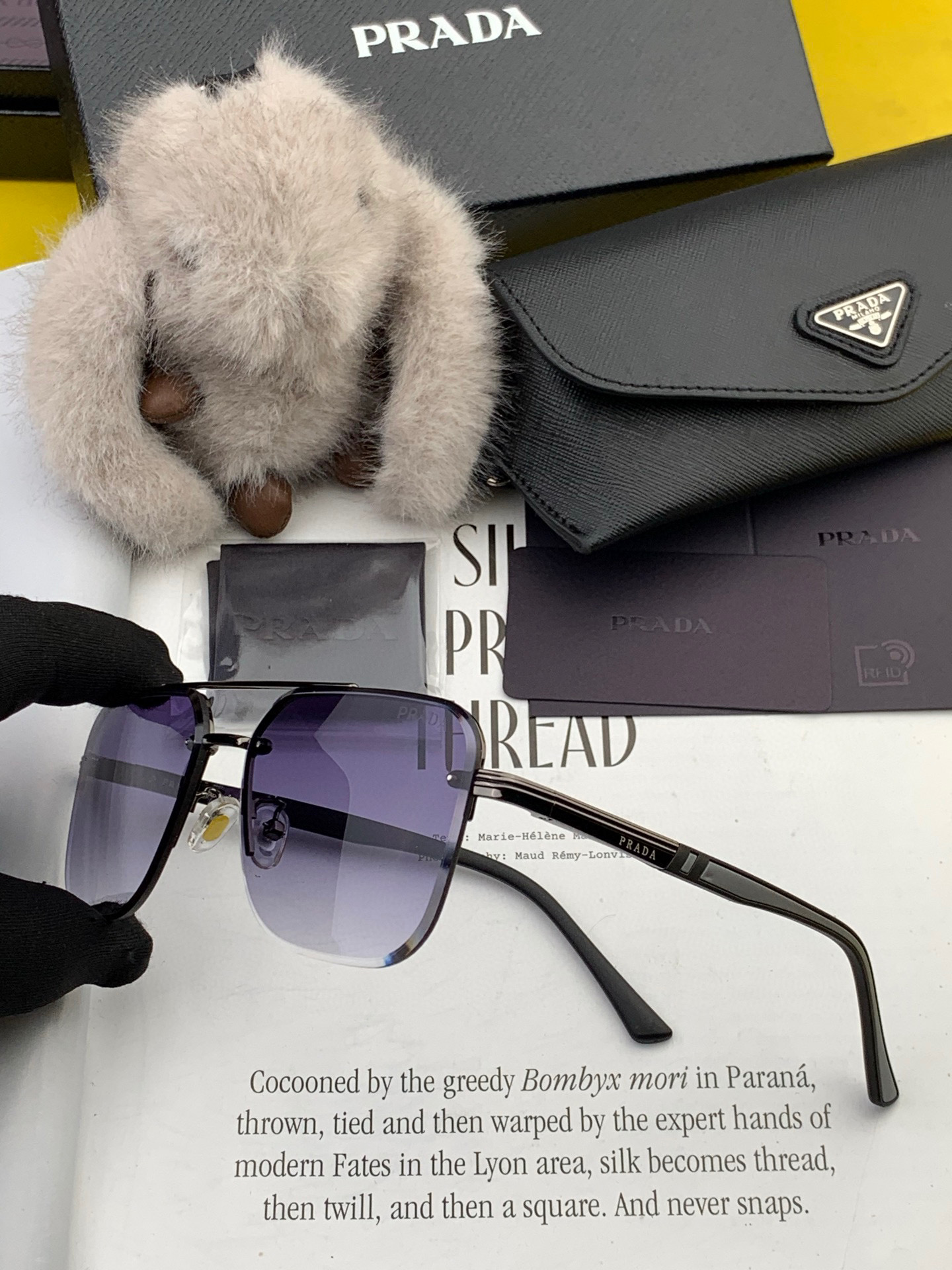 【PRADA】普拉达 2025新款太阳眼镜 界级大师制造..最新 高档 潮流🐚🐚时尚百搭🌪🌪男款百搭瘦脸