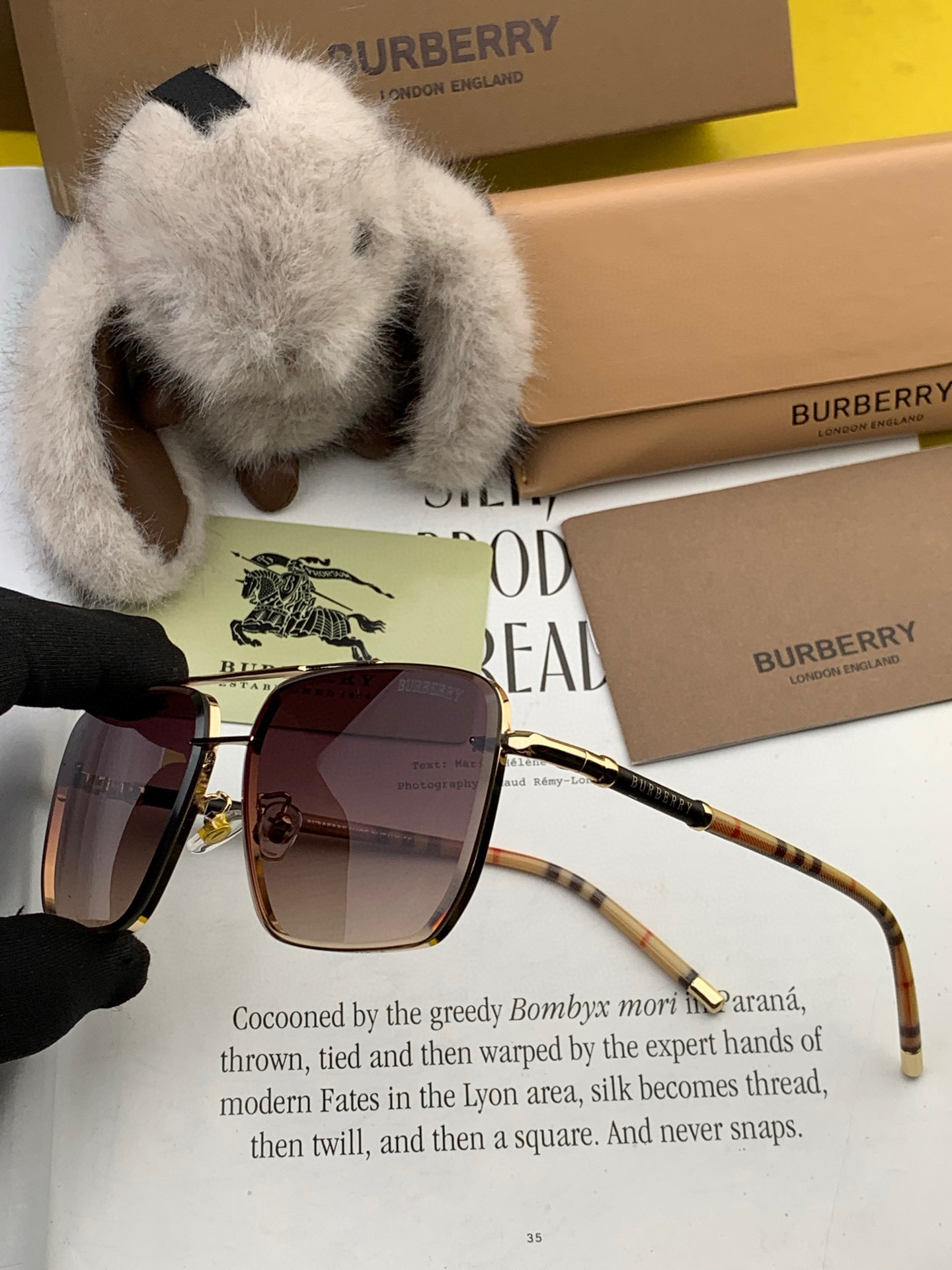   BURBERRY 巴宝莉 男士太阳眼镜 🕶🕶正版蛤蟆 太阳镜💋💋👣👣  高品质 不挑脸 火的狠 🍁🍁