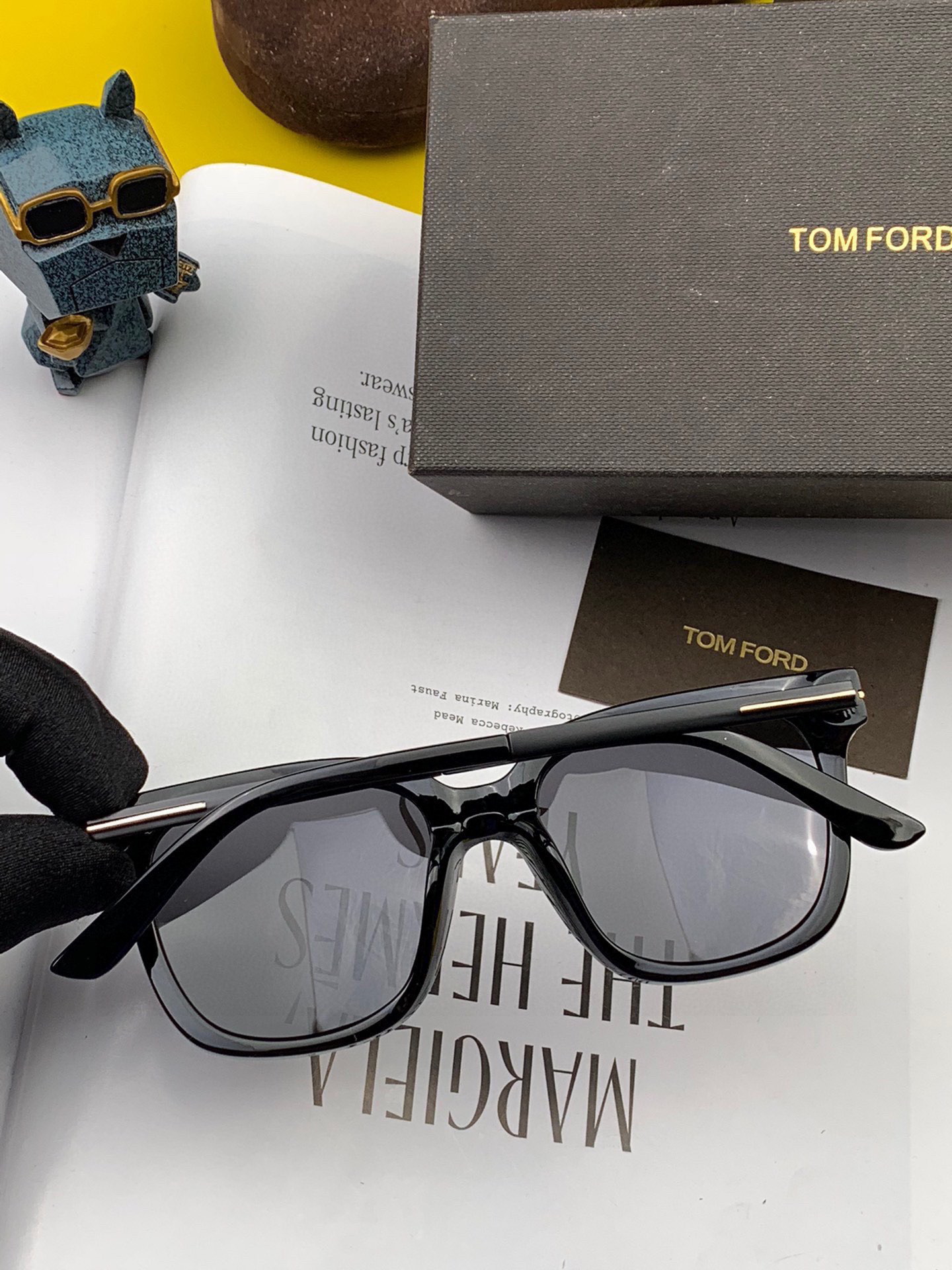 【TOMFORD】汤姆福特 爆款来袭！经典火爆作品 重磅出击 ！超经典偏光眼镜，时刻展现时尚大牌风范！我