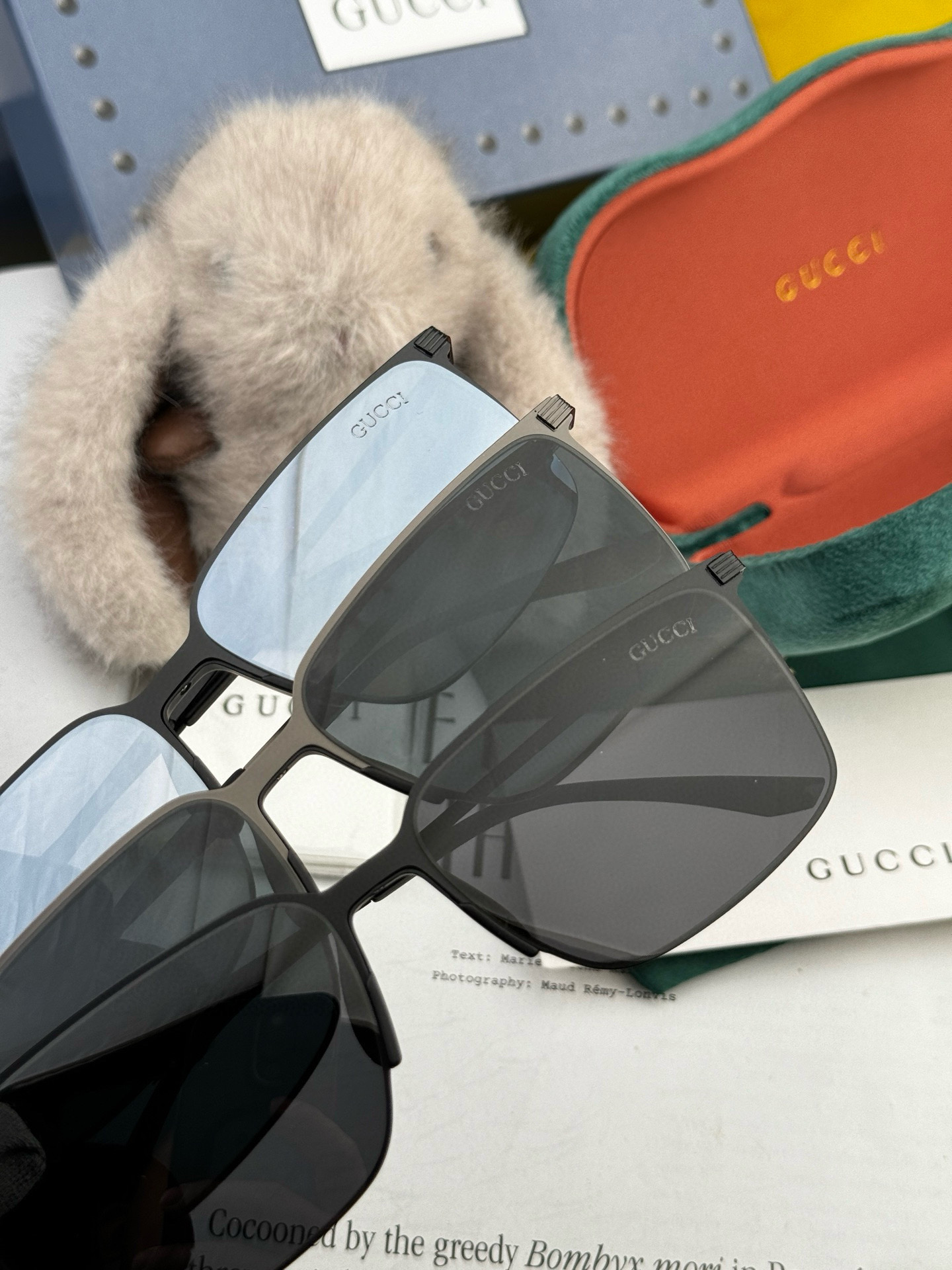         GUCCI 男款炫彩飞行员偏光太阳镜 ❤️材质：高清尼龙加厚卡槽高清偏光镜片 🌹无边框镜