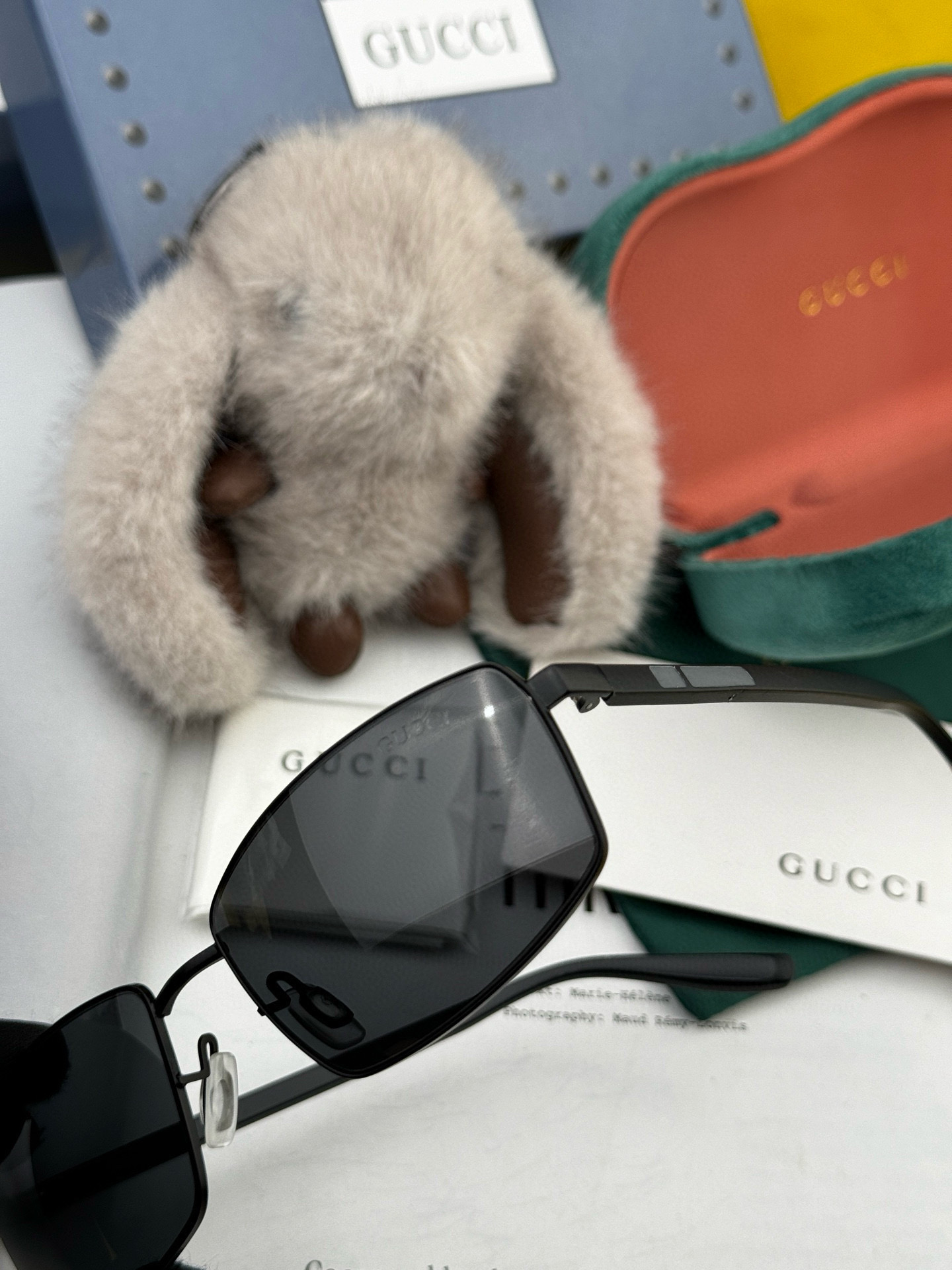         GUCCI 男款炫彩飞行员偏光太阳镜 ❤️材质：高清尼龙加厚卡槽高清偏光镜片 🌹无边框镜