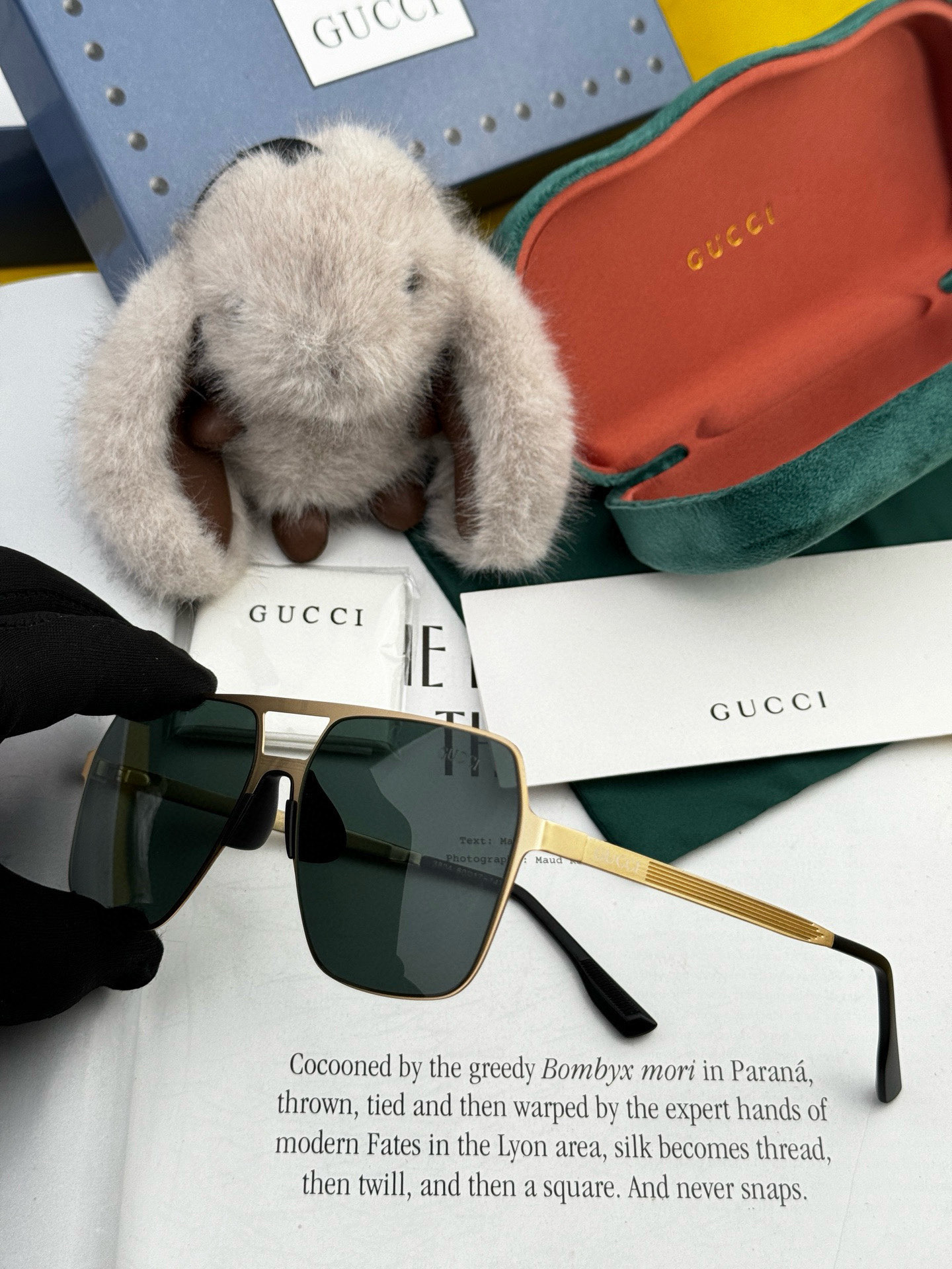         GUCCI 男款炫彩飞行员偏光太阳镜 ❤️材质：高清尼龙加厚卡槽高清偏光镜片 🌹无边框镜