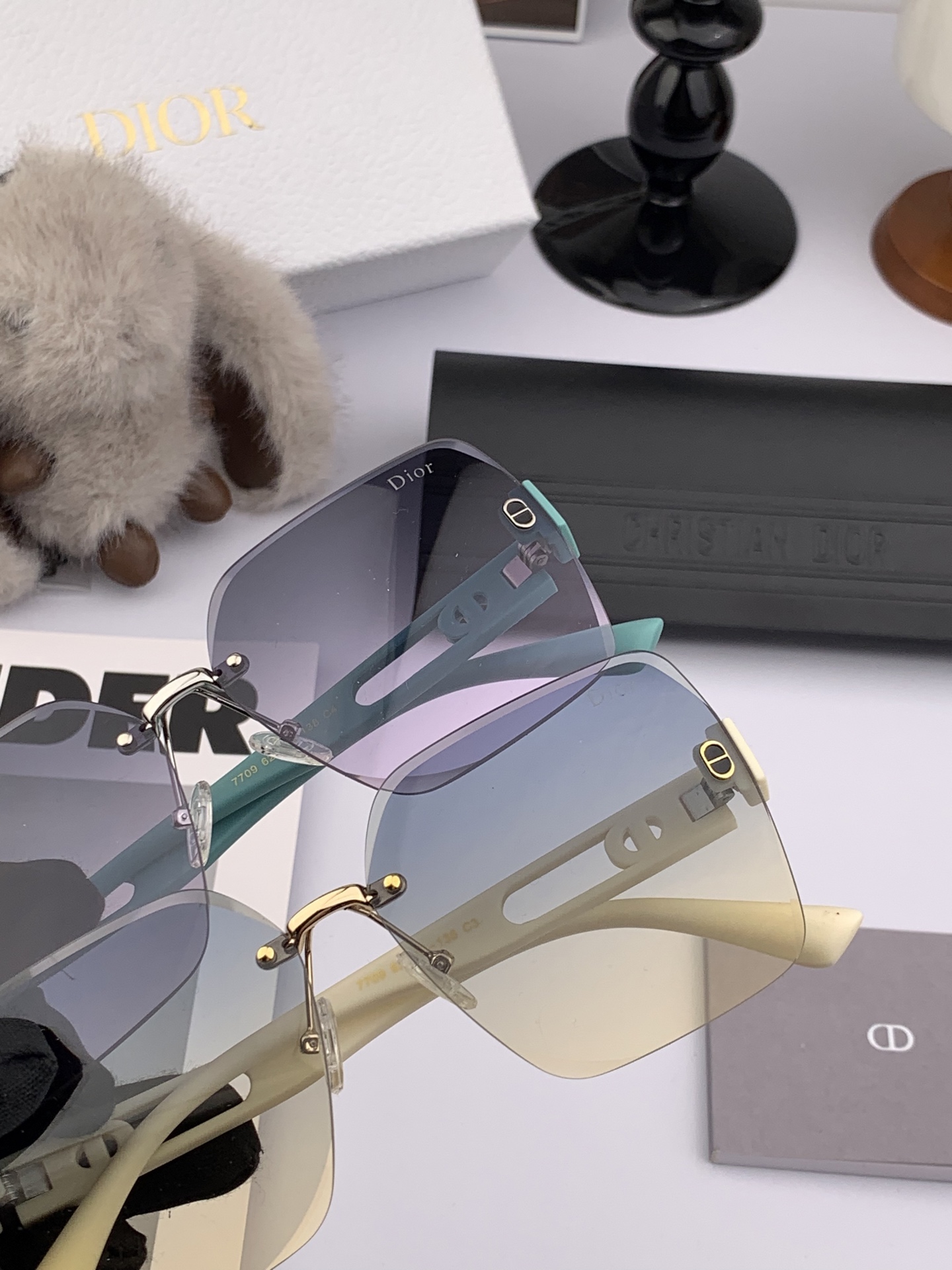 🔺 【DIOR-迪奥】2025开春新款 潮流爆款 时尚方框太阳镜 高品质 佩戴舒适 网红潮款墨镜 女士高