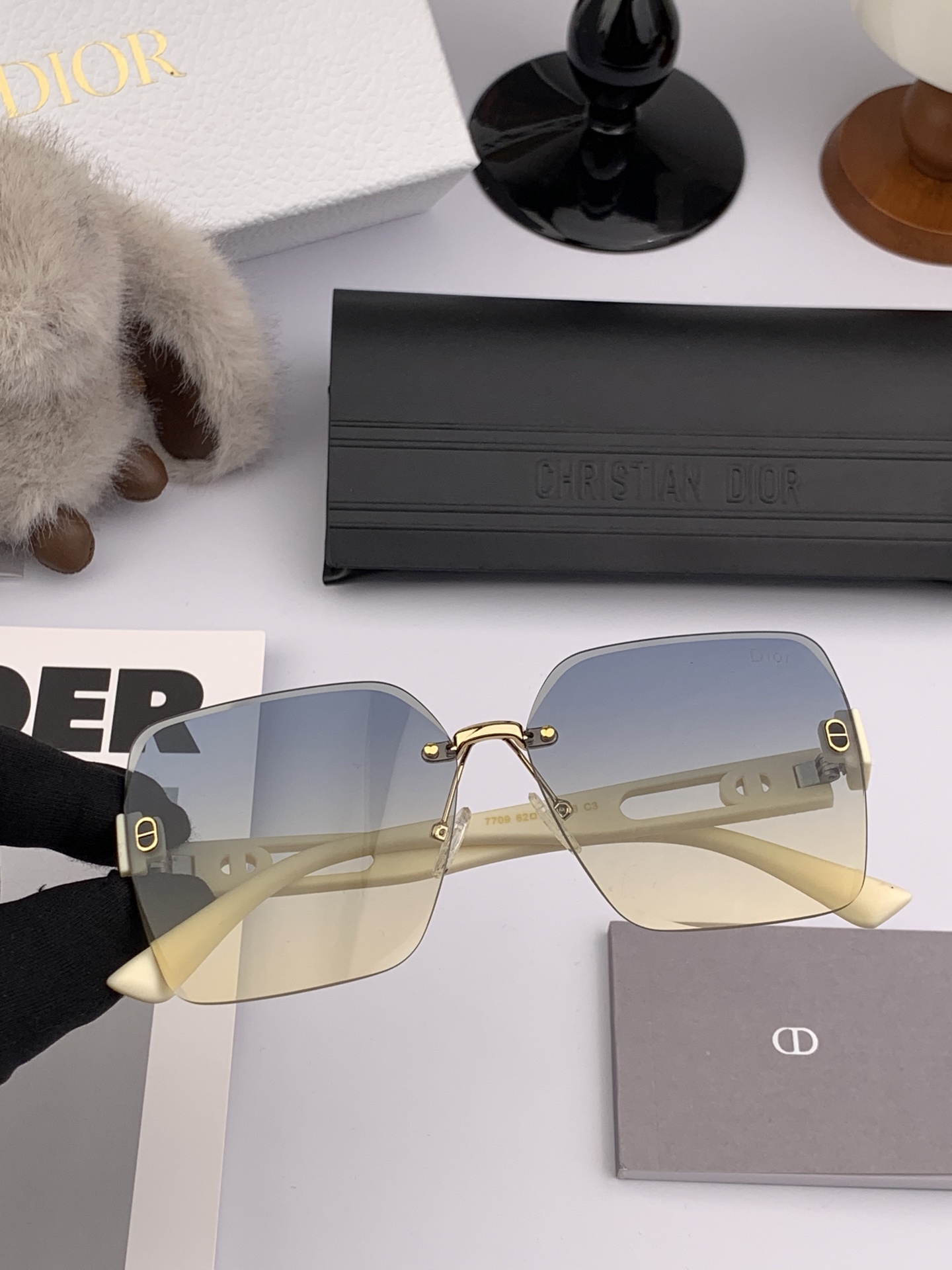 🔺 【DIOR-迪奥】2025开春新款 潮流爆款 时尚方框太阳镜 高品质 佩戴舒适 网红潮款墨镜 女士高