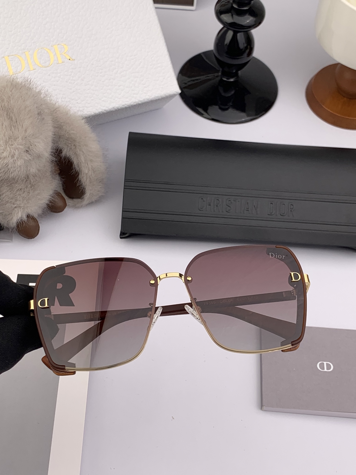  🔺 【DIOR-迪奥偏光太阳镜】2025开春新款 潮流爆款 时尚方框偏光太阳镜 高品质 佩戴舒适 网红