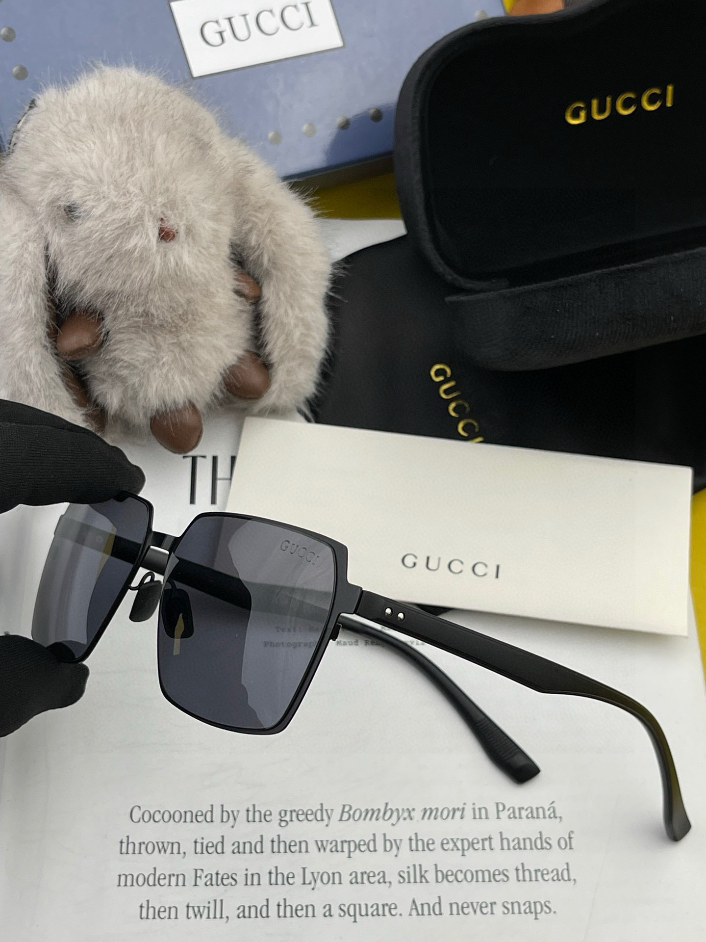 ♦️ GUCCI 2025新款男女情侣款太阳镜多边形墨镜iP电镀永不褪色 超轻超有弹性整幅眼镜无螺丝重要