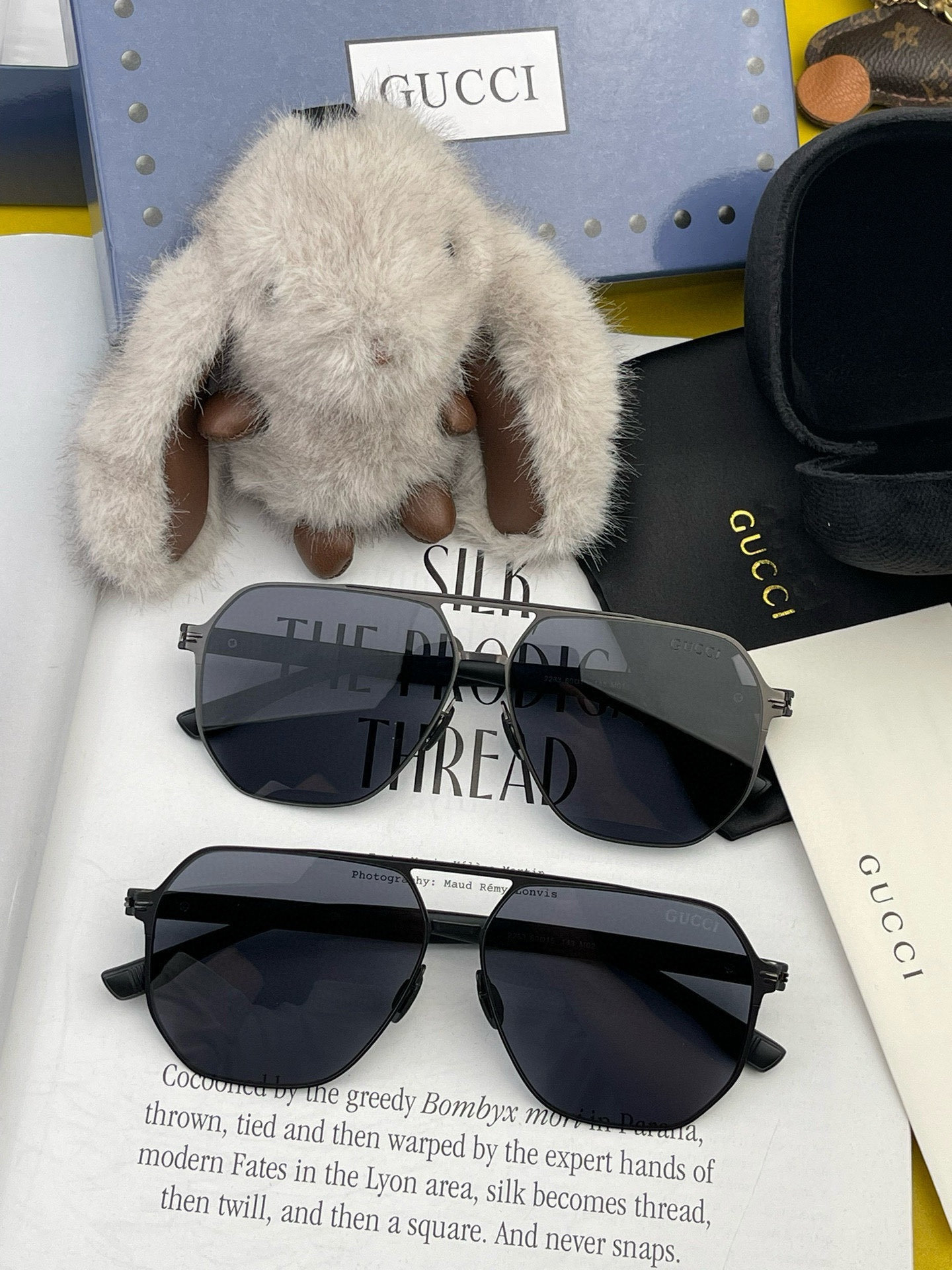        GUCCI 男款炫彩飞行员偏光太阳镜 ❤️材质：高清尼龙加厚卡槽高清偏光镜片 🌹无边框镜架