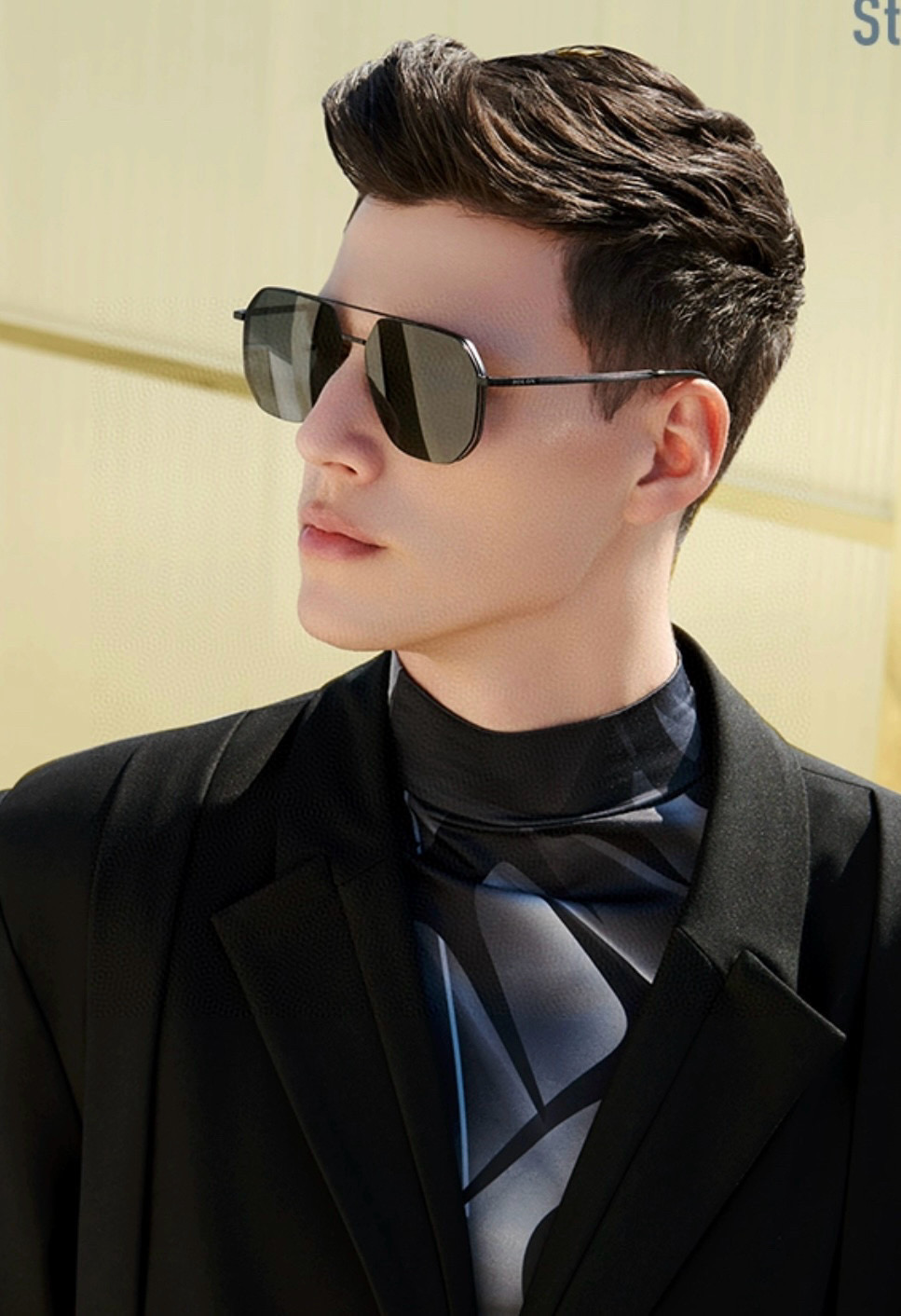        GUCCI 男款炫彩飞行员偏光太阳镜 ❤️材质：高清尼龙加厚卡槽高清偏光镜片 🌹无边框镜架