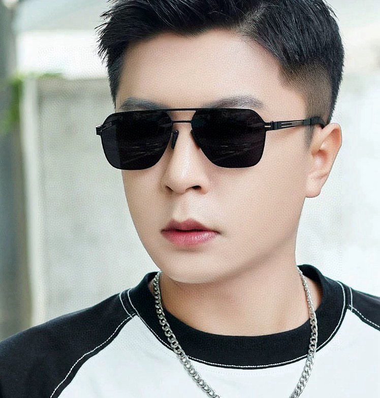 ♦️GUCCI 2025新款男女情侣款太阳镜多边形墨镜iP电镀永不褪色 超轻超有弹性整幅眼镜无螺丝重要的
